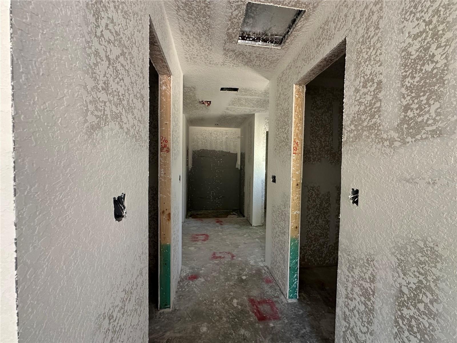 Image 11 of 23 For 16 Elm Loop 