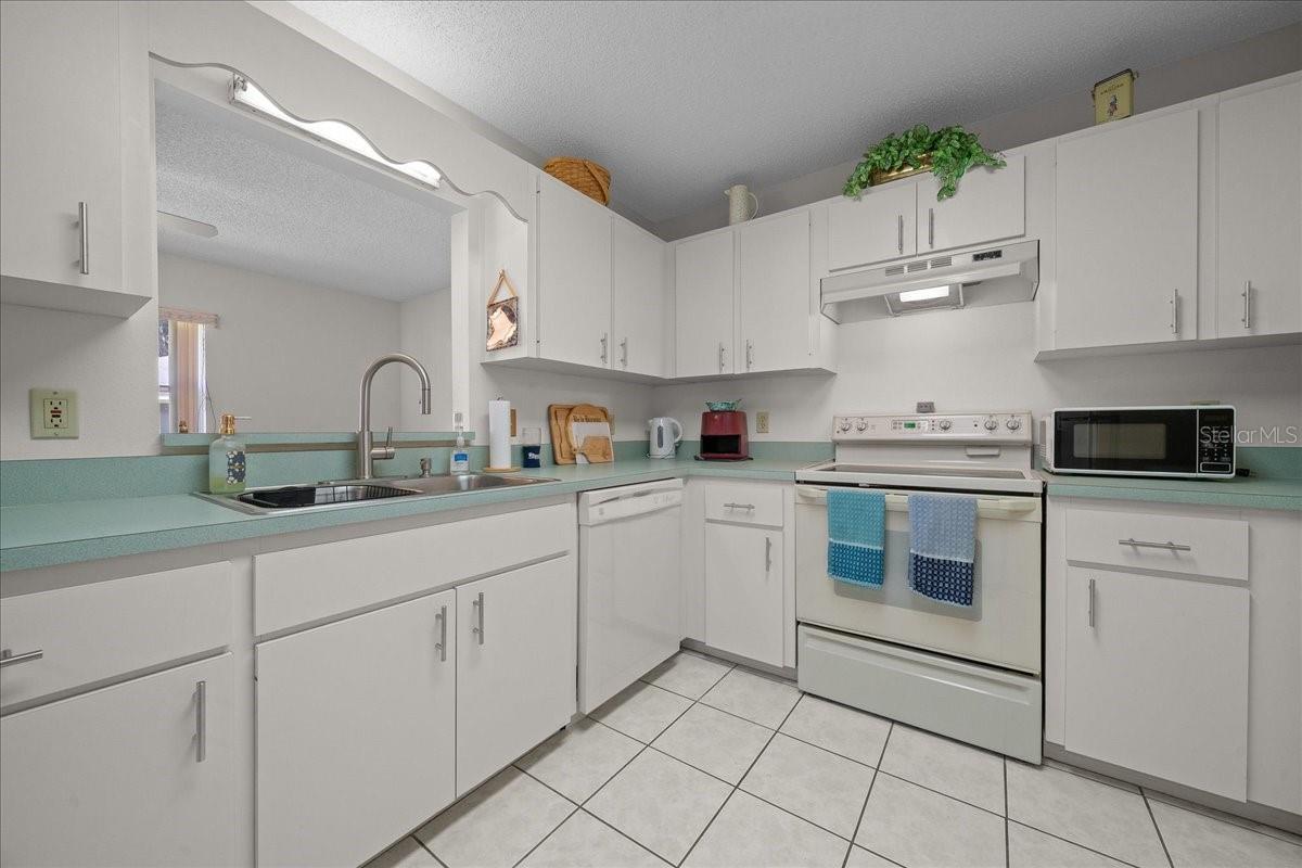 Image 24 of 57 For 9755 94th Terrace A