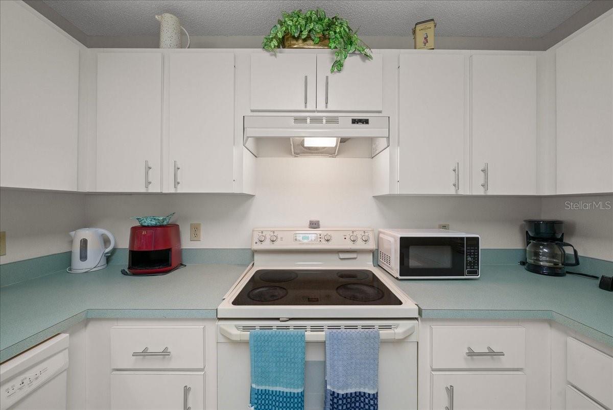 Image 26 of 57 For 9755 94th Terrace A