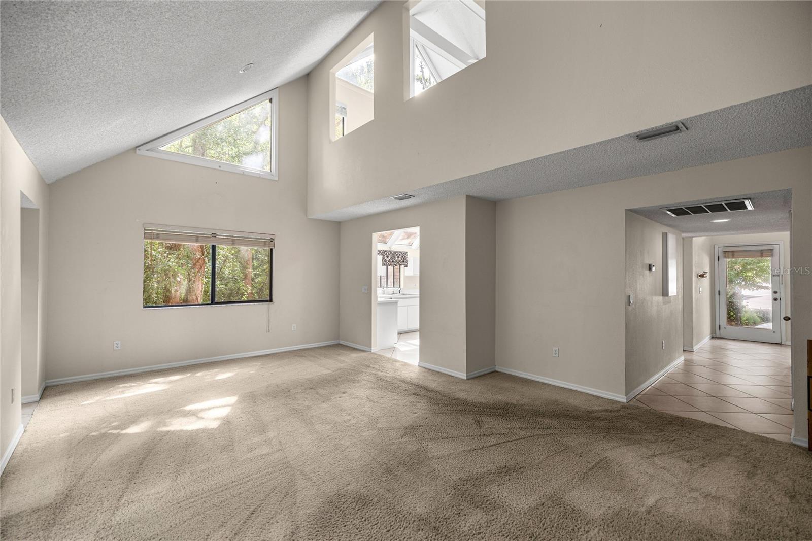 Image 14 of 28 For 1621 2nd Street 201