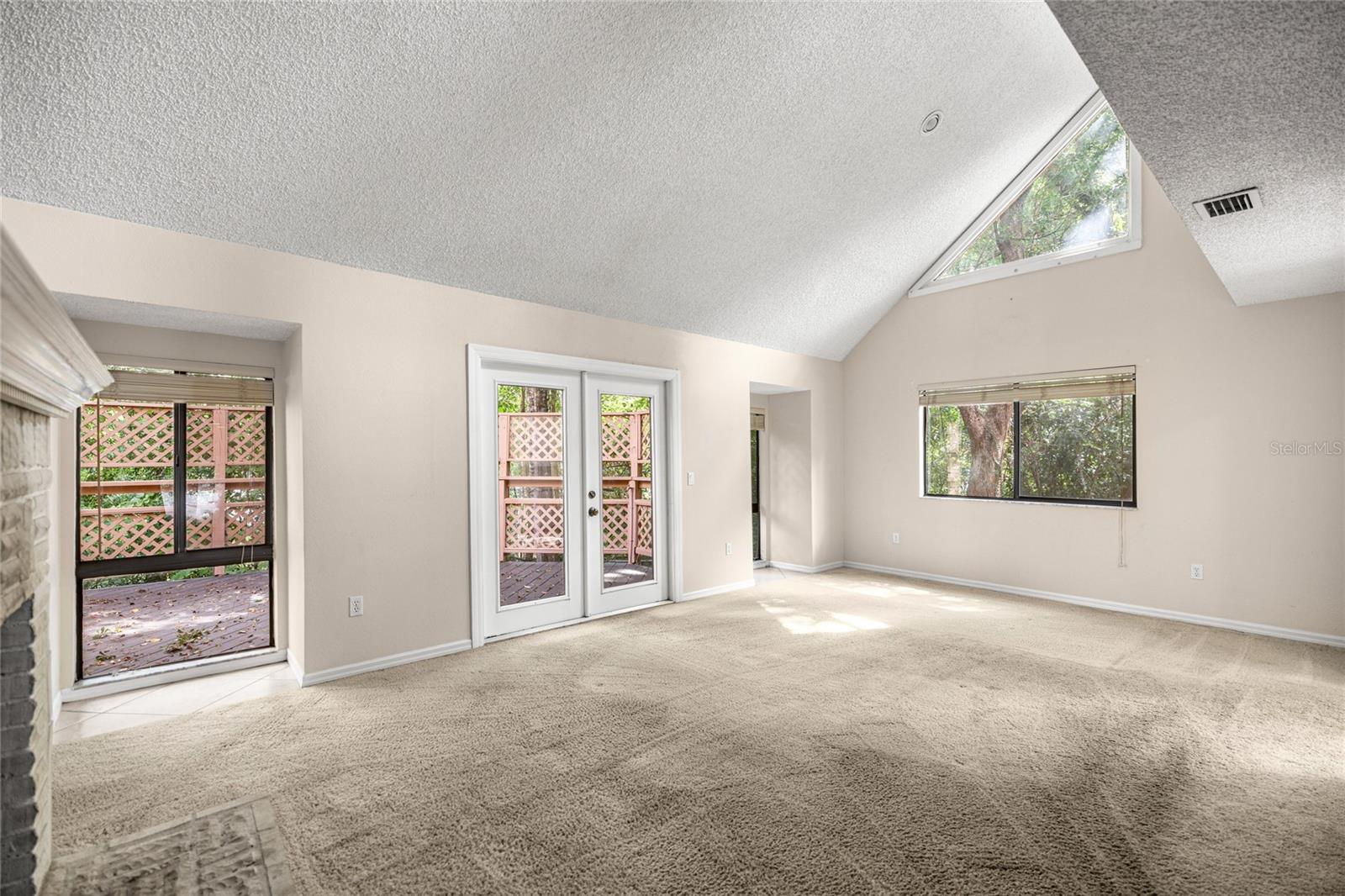 Image 16 of 28 For 1621 2nd Street 201
