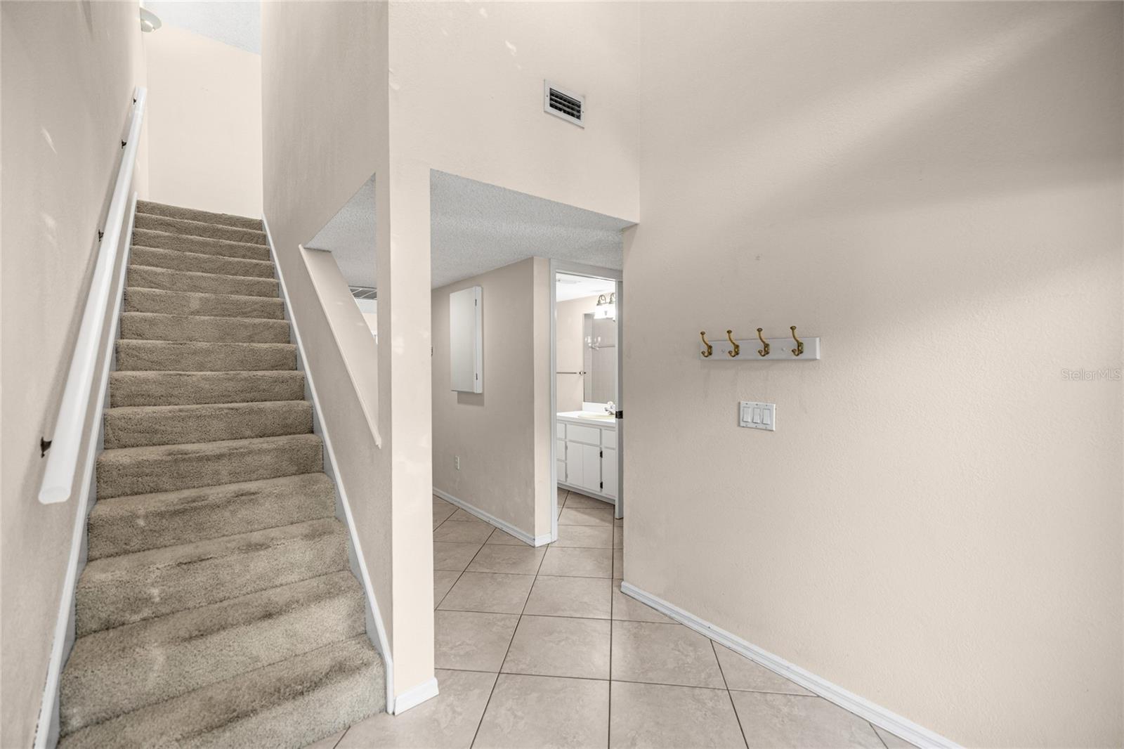 Image 20 of 28 For 1621 2nd Street 201
