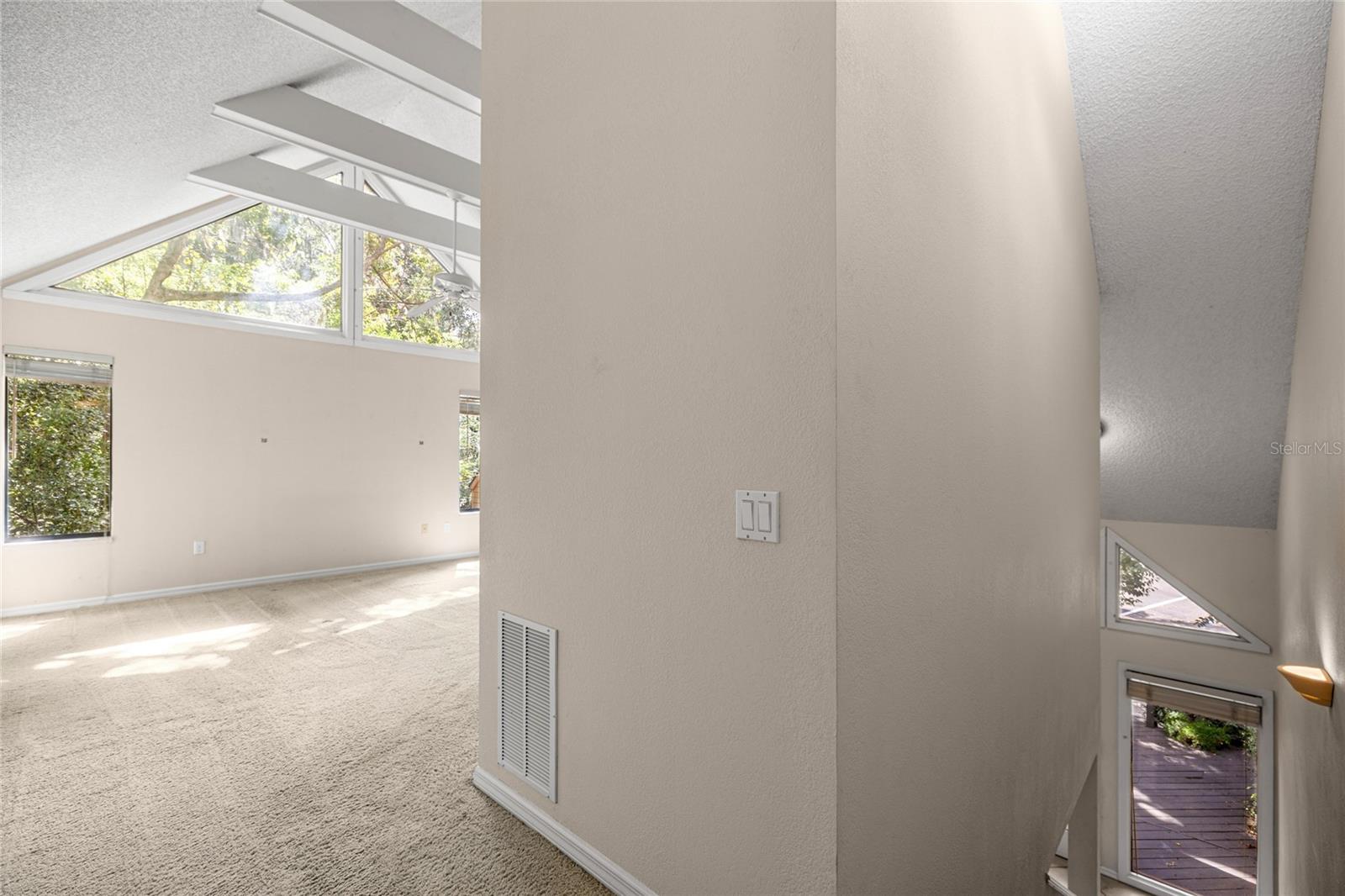 Image 21 of 28 For 1621 2nd Street 201
