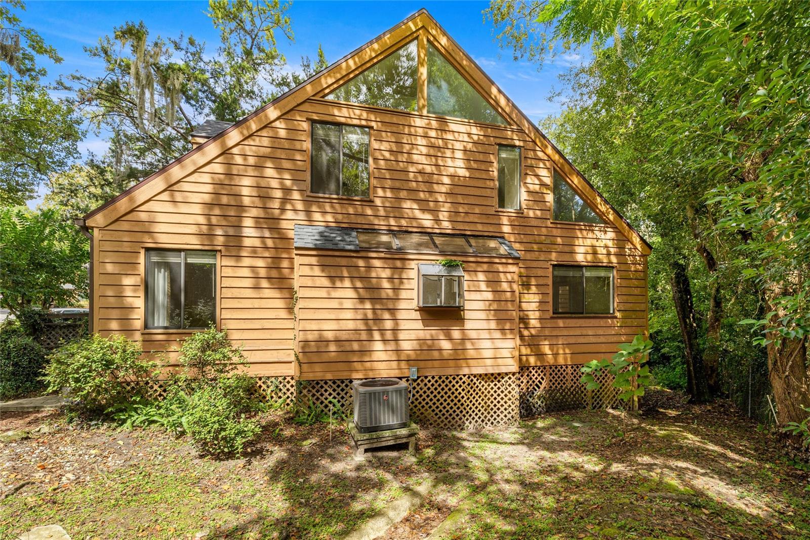 Image 4 of 28 For 1621 2nd Street 201