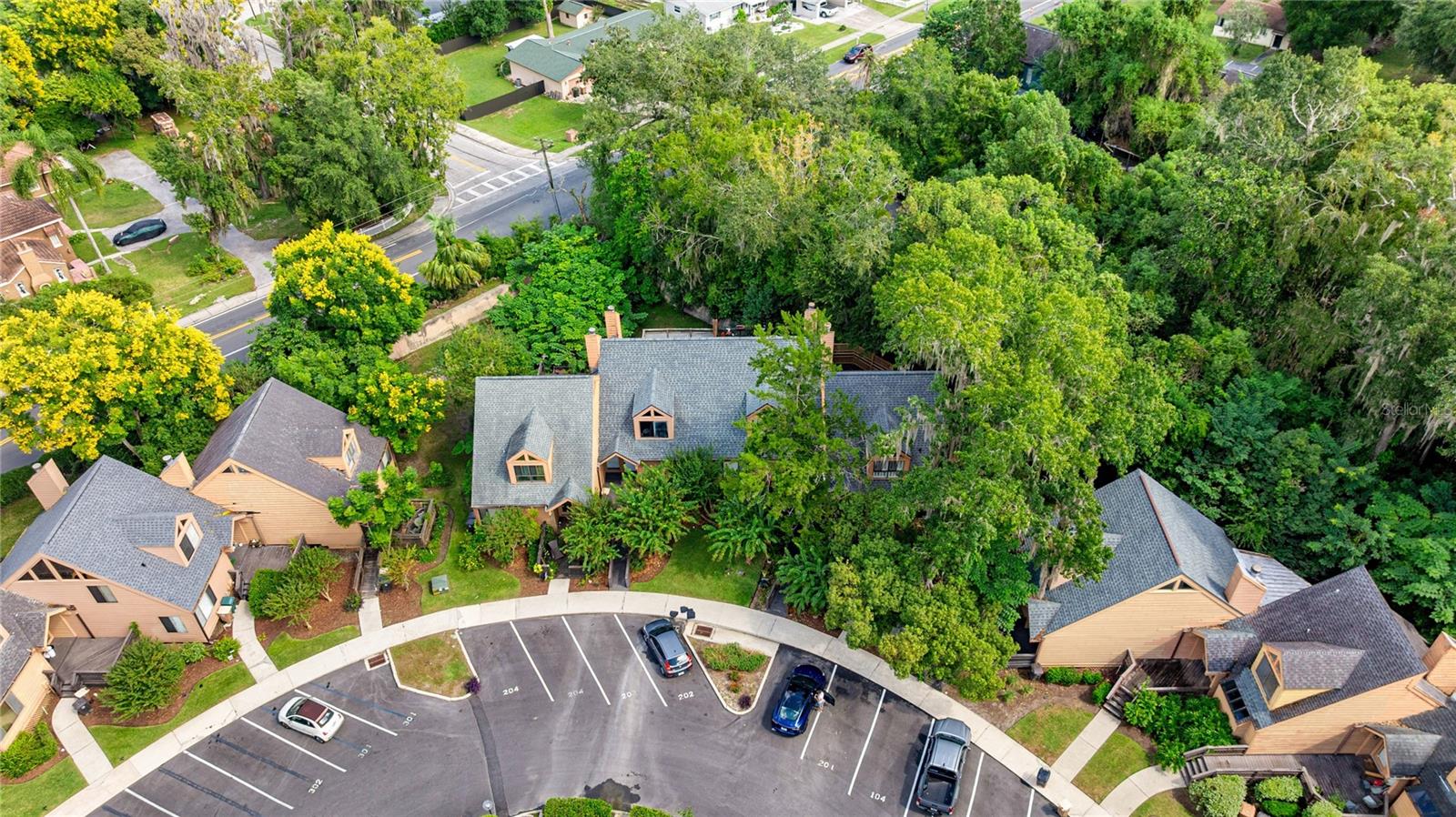 Image 9 of 28 For 1621 2nd Street 201