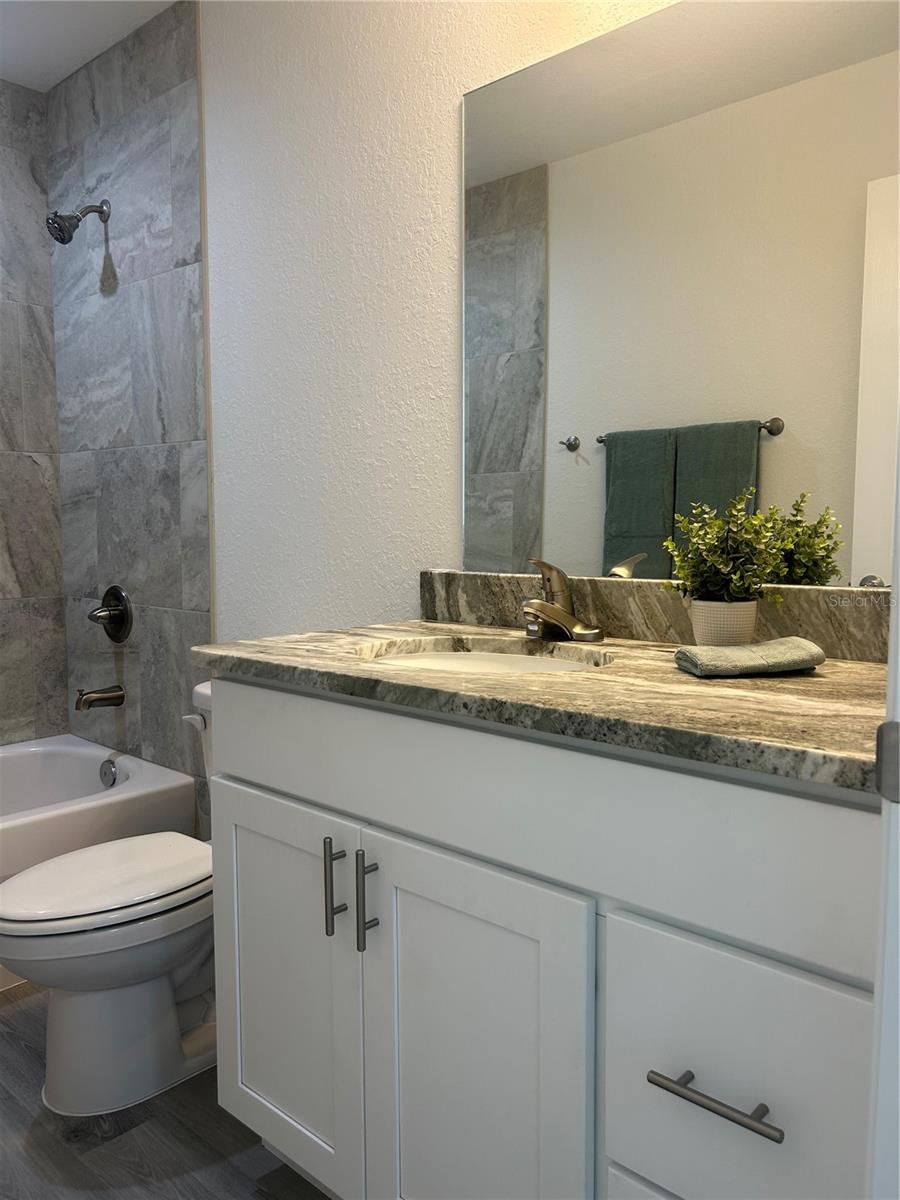 Image 7 of 28 For 820 Redwood Road