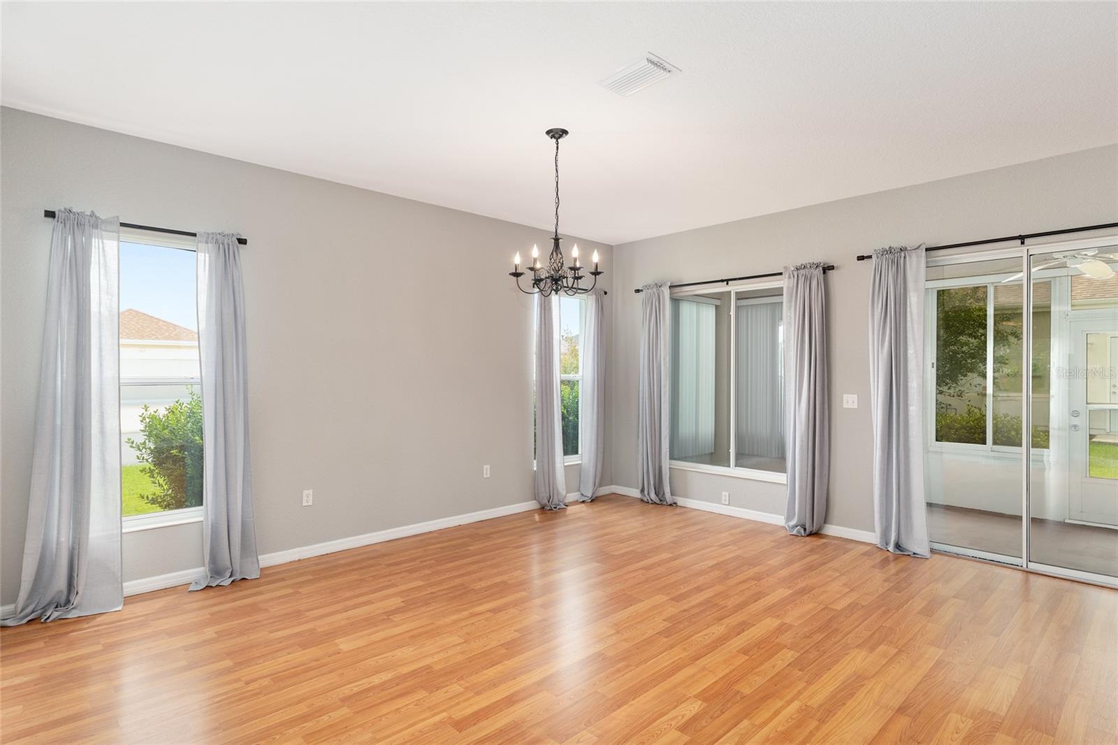 Image 13 of 74 For 9244 128th Street