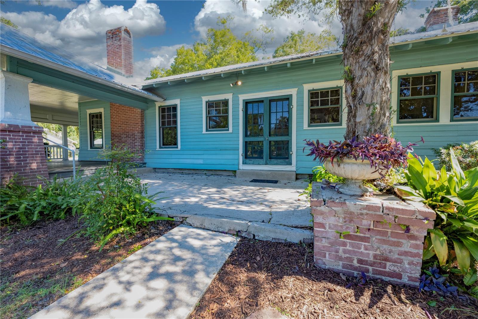 Image 2 of 48 For 207 1st Avenue