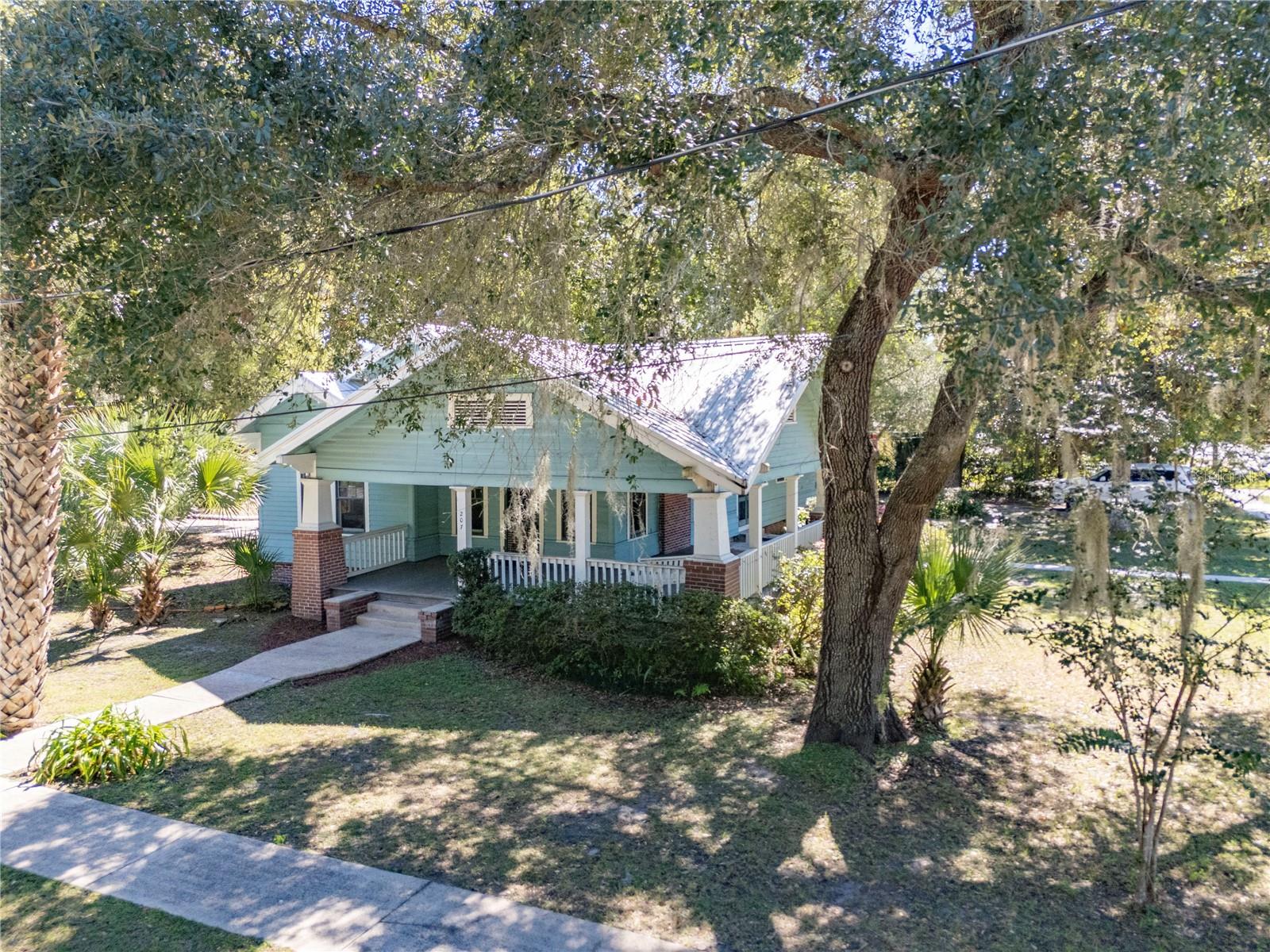 Image 3 of 48 For 207 1st Avenue