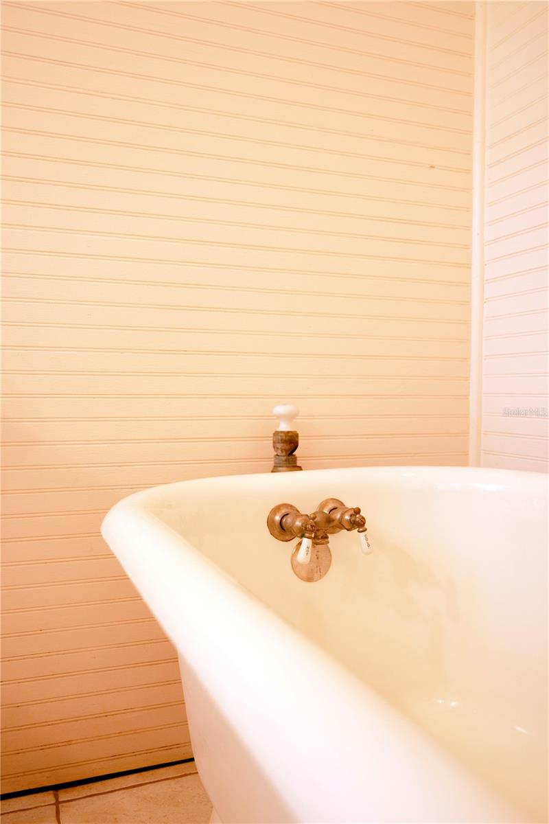 Image 30 of 48 For 207 1st Avenue