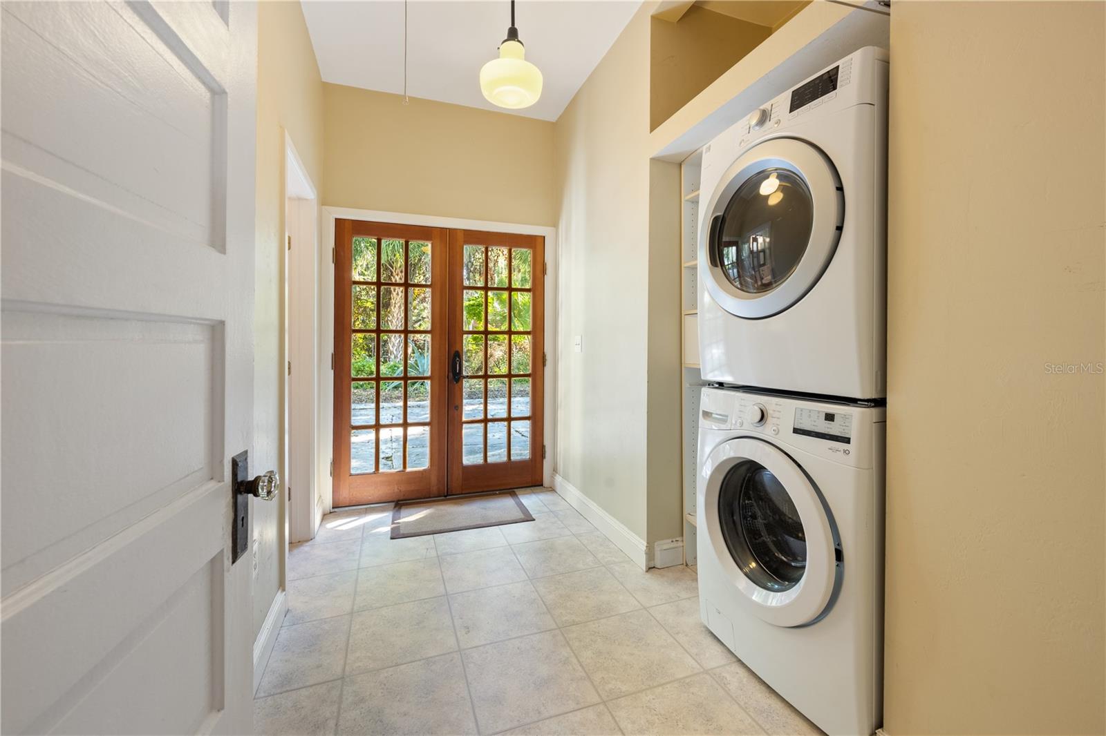 Image 35 of 48 For 207 1st Avenue