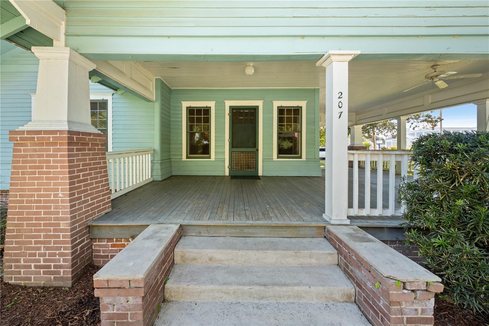 Image 6 of 48 For 207 1st Avenue