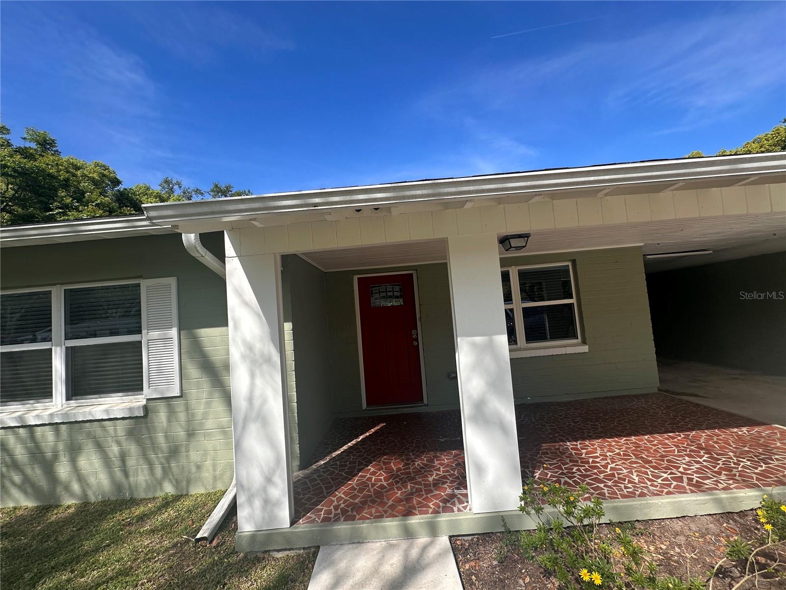 Image 2 of 10 For 608 30 Avenue
