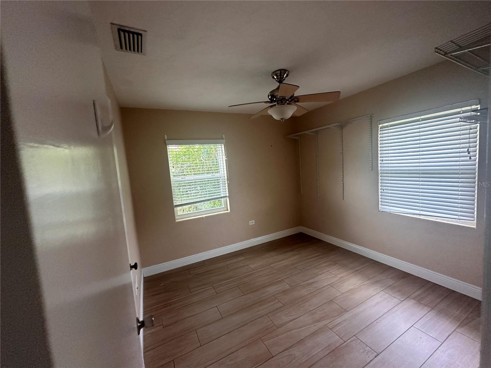 Image 6 of 10 For 608 30 Avenue