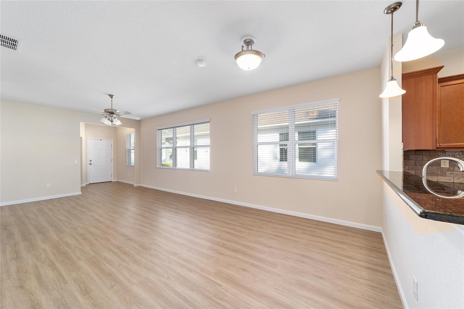 Image 11 of 53 For 9119 70th Loop