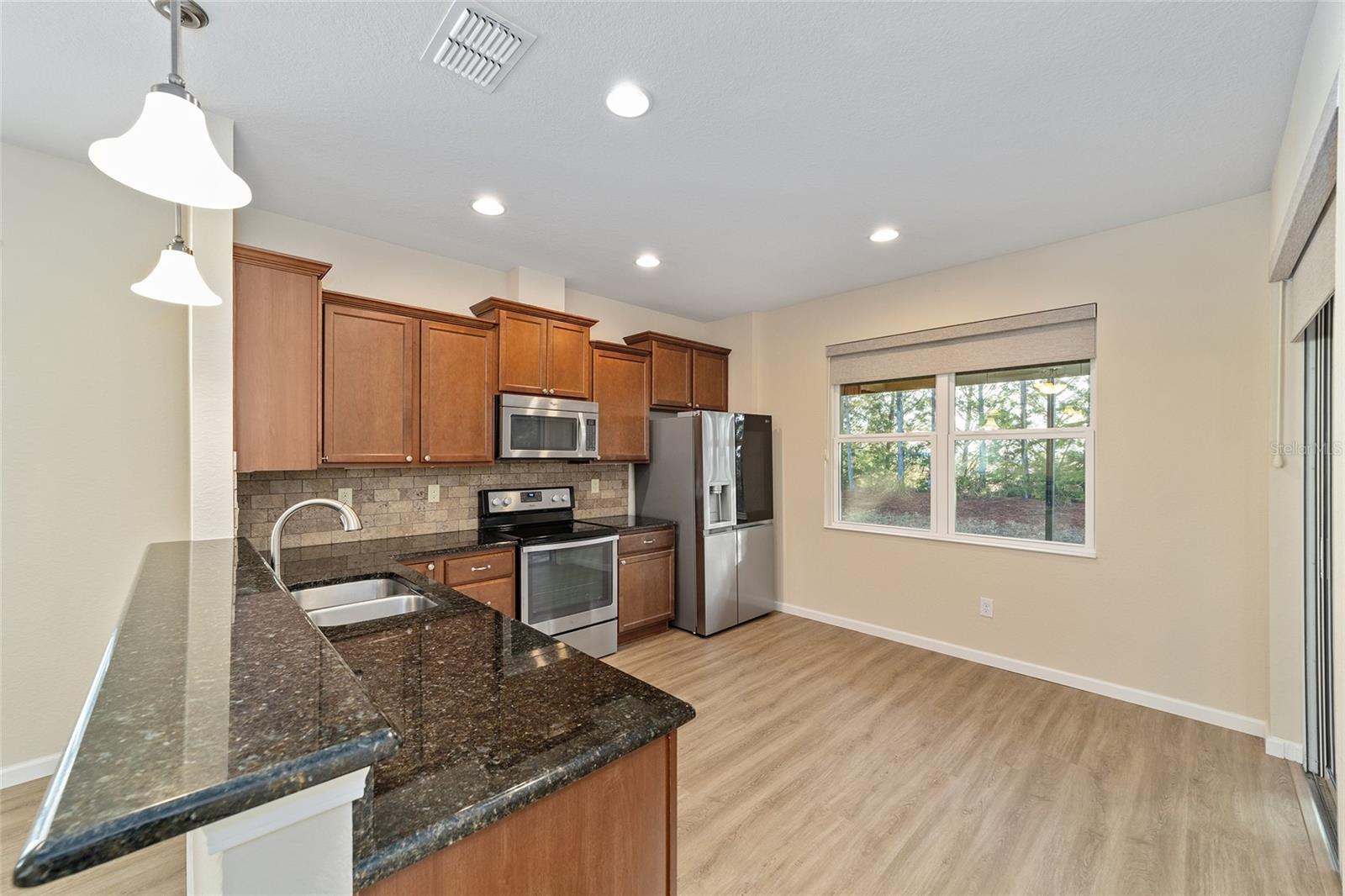 Image 14 of 53 For 9119 70th Loop