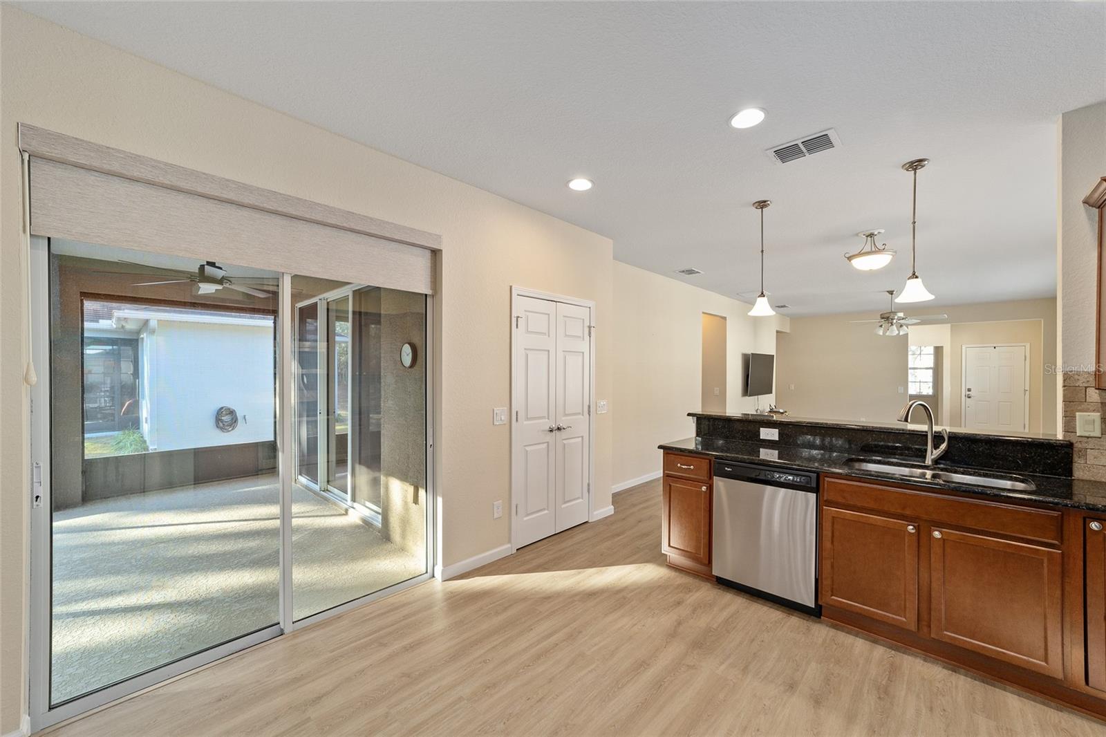 Image 17 of 53 For 9119 70th Loop