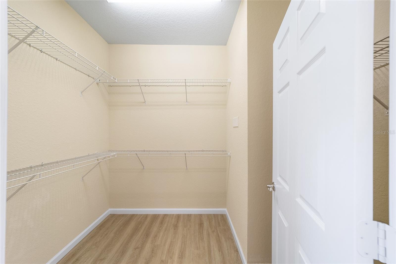 Image 23 of 53 For 9119 70th Loop