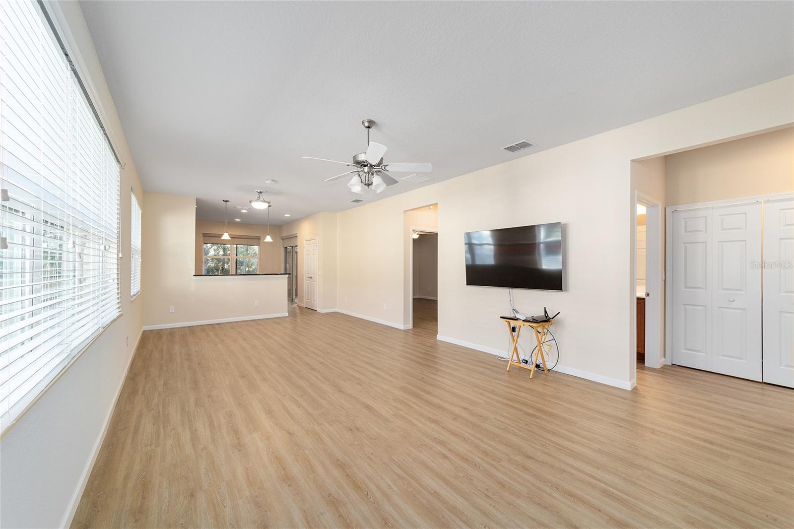 Image 7 of 53 For 9119 70th Loop