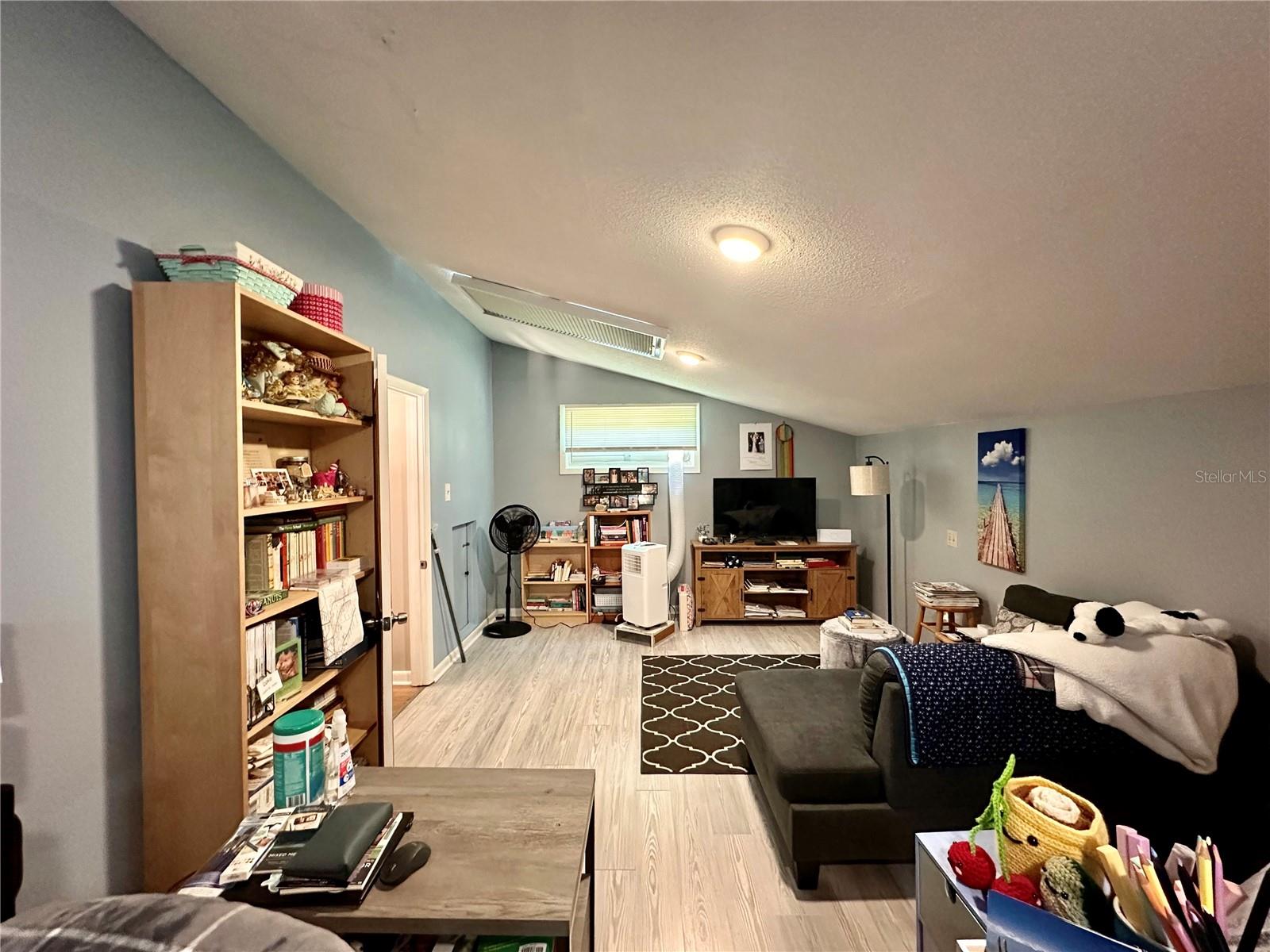 Image 26 of 83 For 370 Gardenia Way