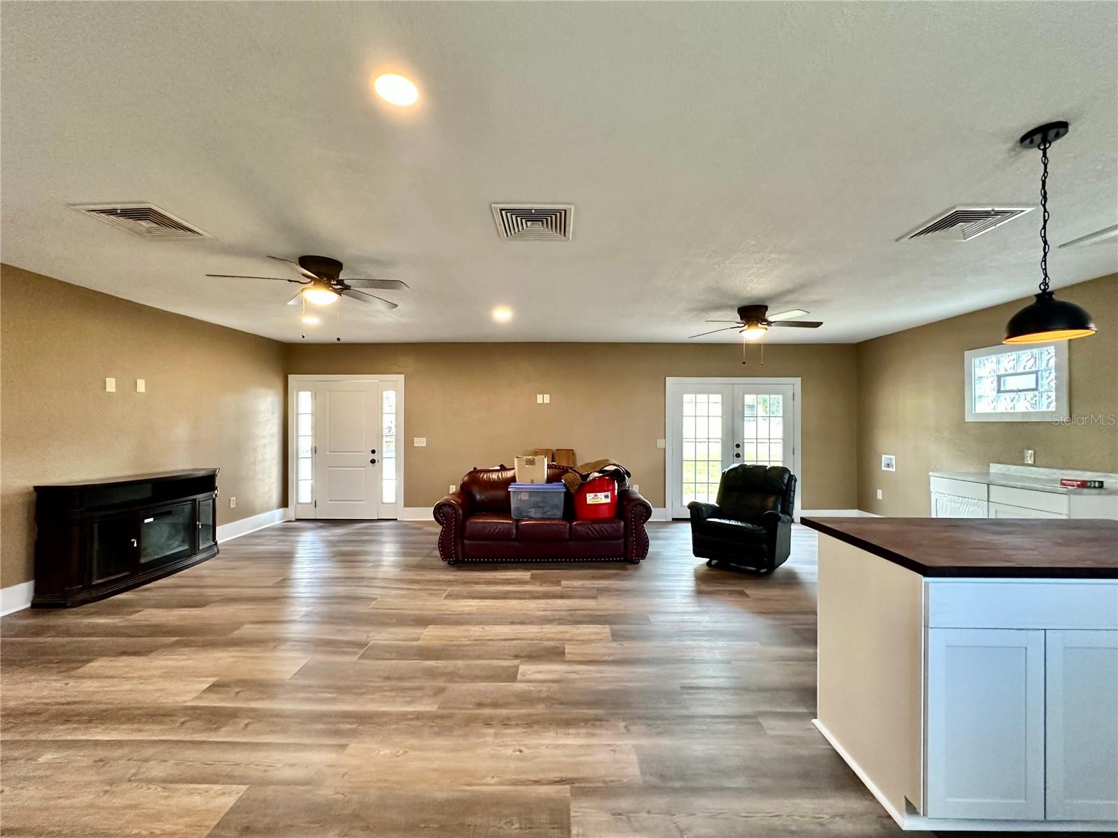 Image 55 of 83 For 370 Gardenia Way