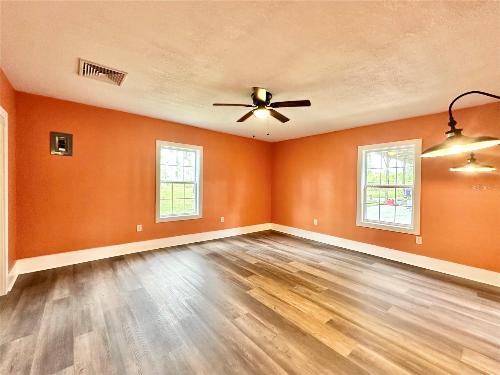 Image 57 of 83 For 370 Gardenia Way