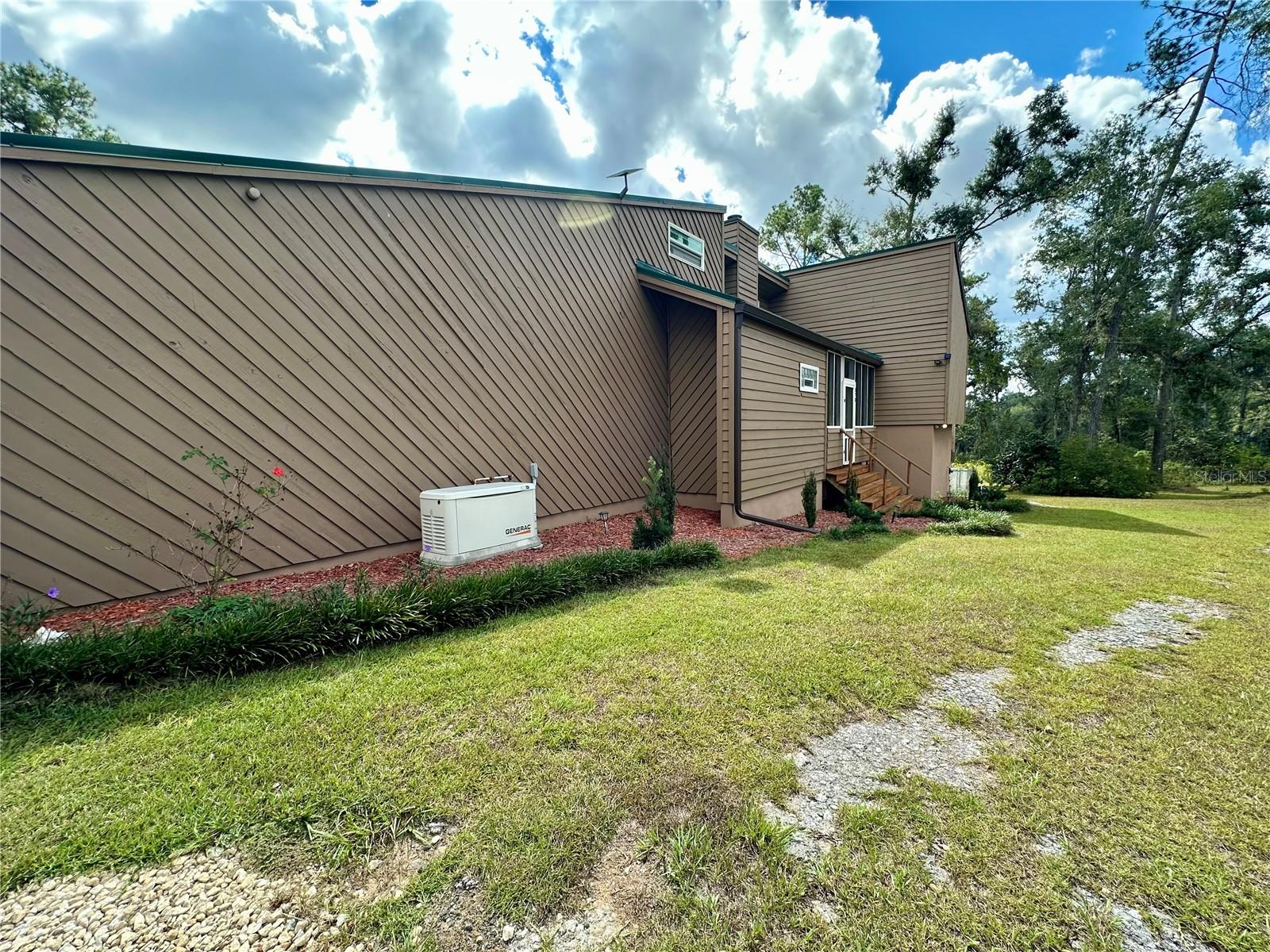 Image 82 of 83 For 370 Gardenia Way