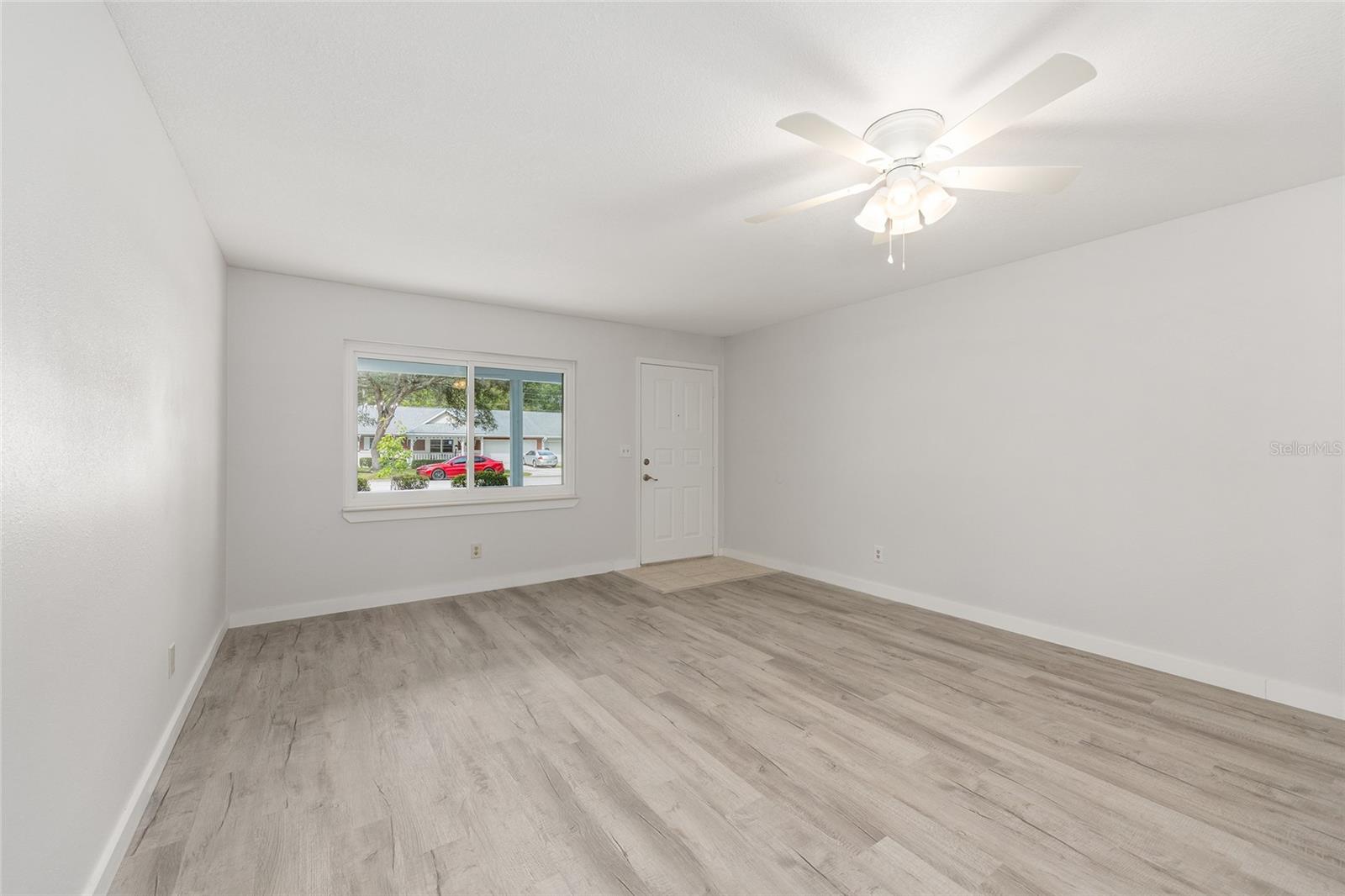 Image 12 of 32 For 8620 94th Street G