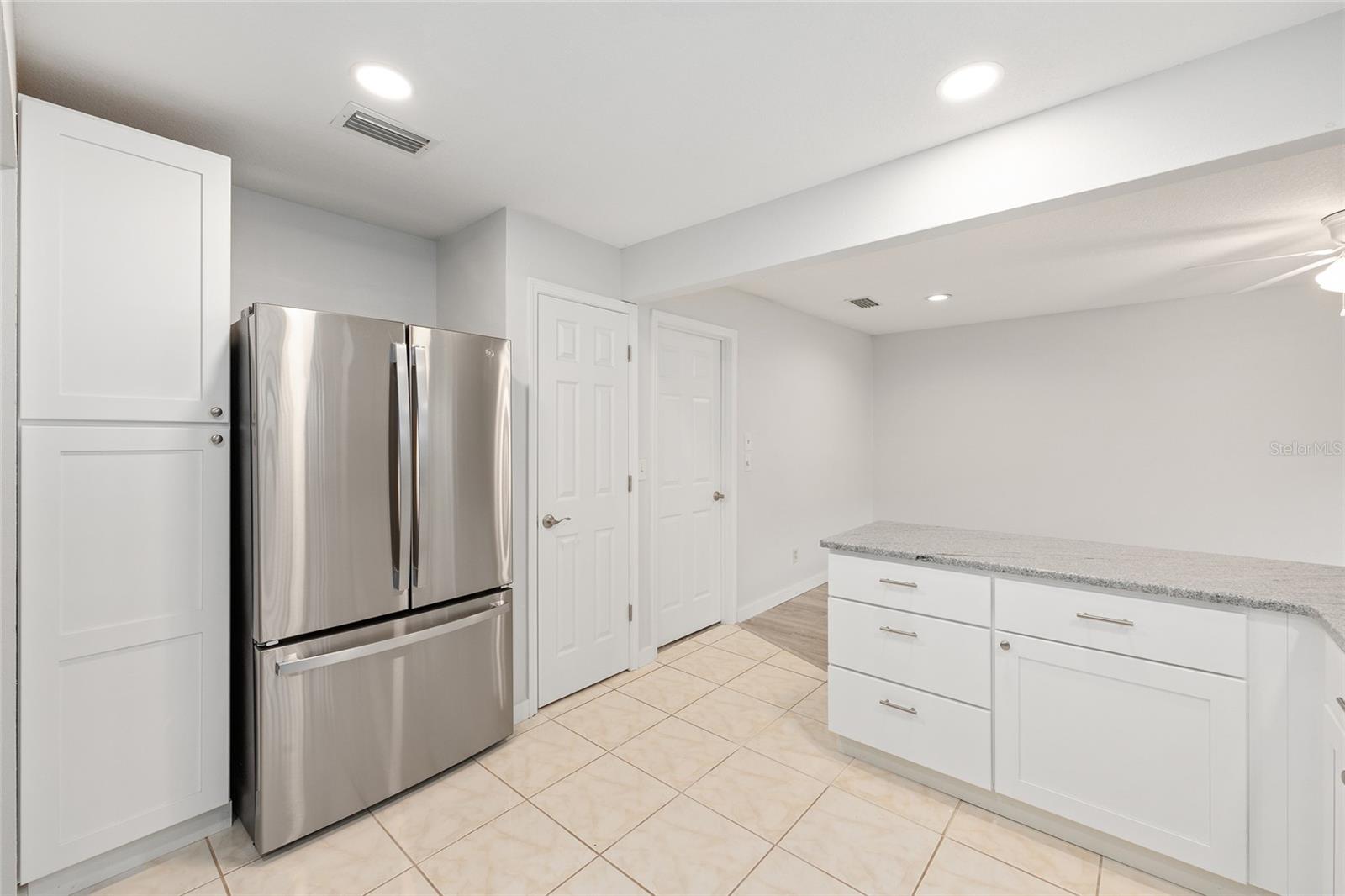 Image 21 of 32 For 8620 94th Street G