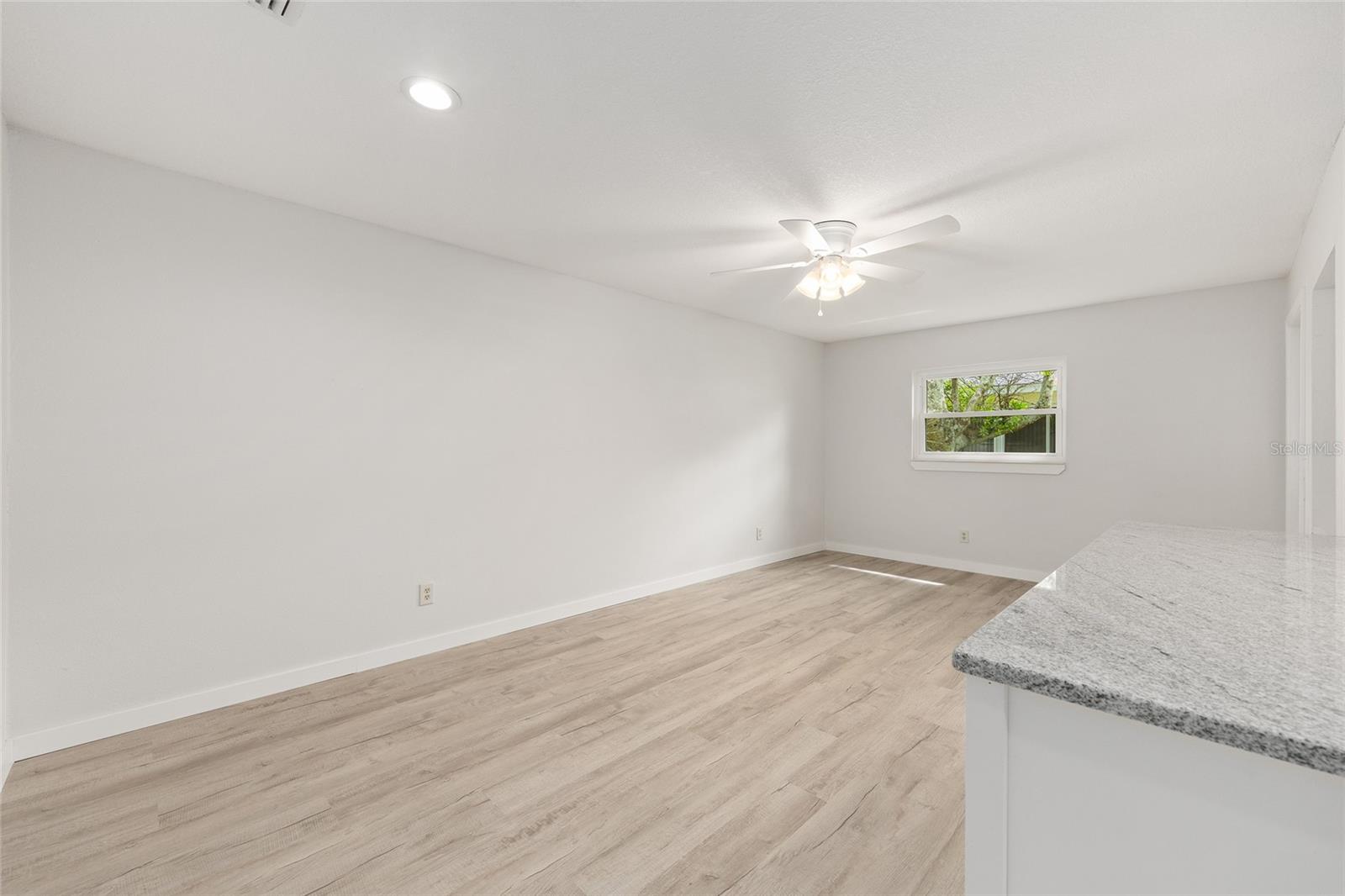 Image 22 of 32 For 8620 94th Street G