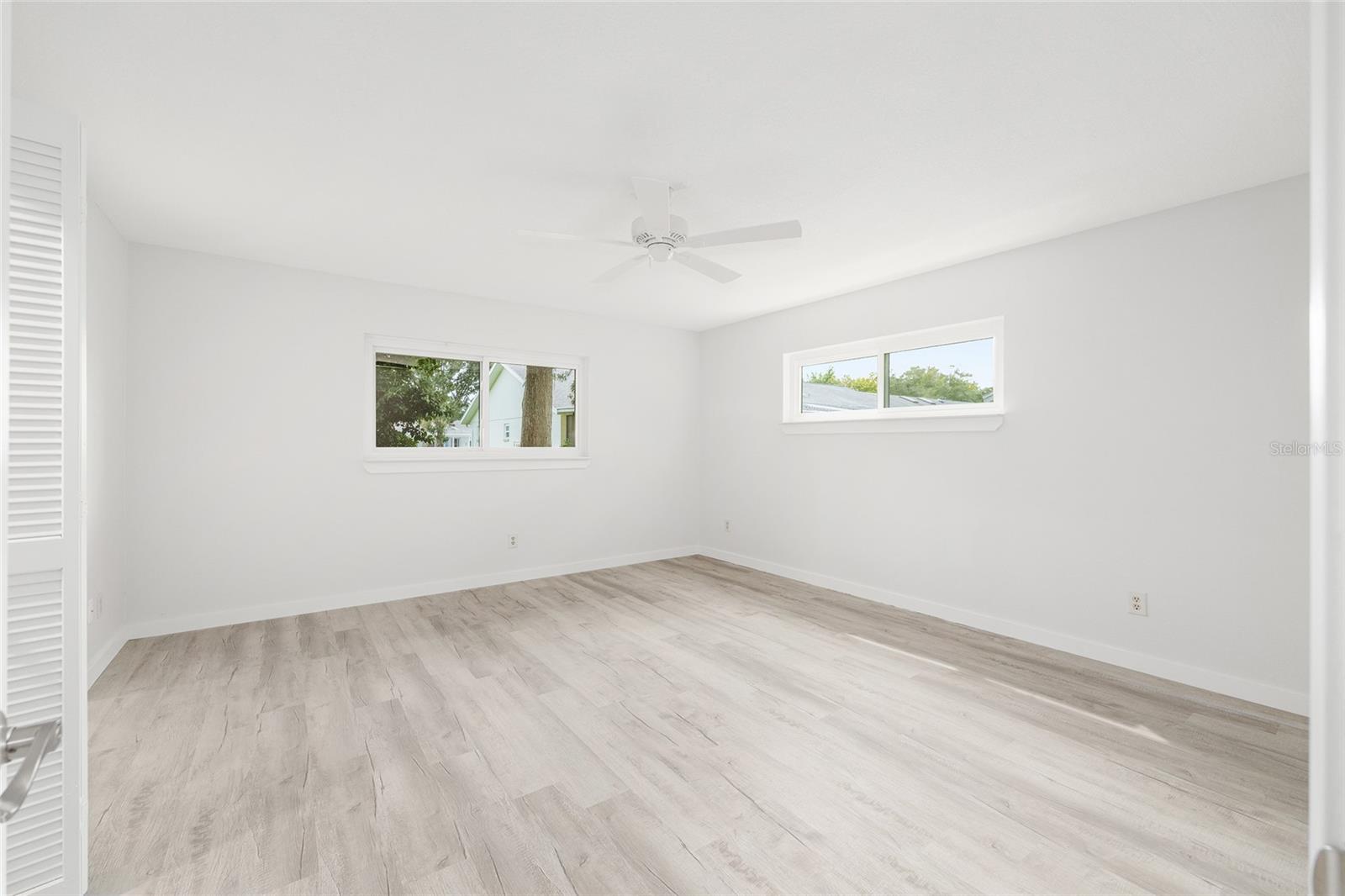 Image 29 of 32 For 8620 94th Street G