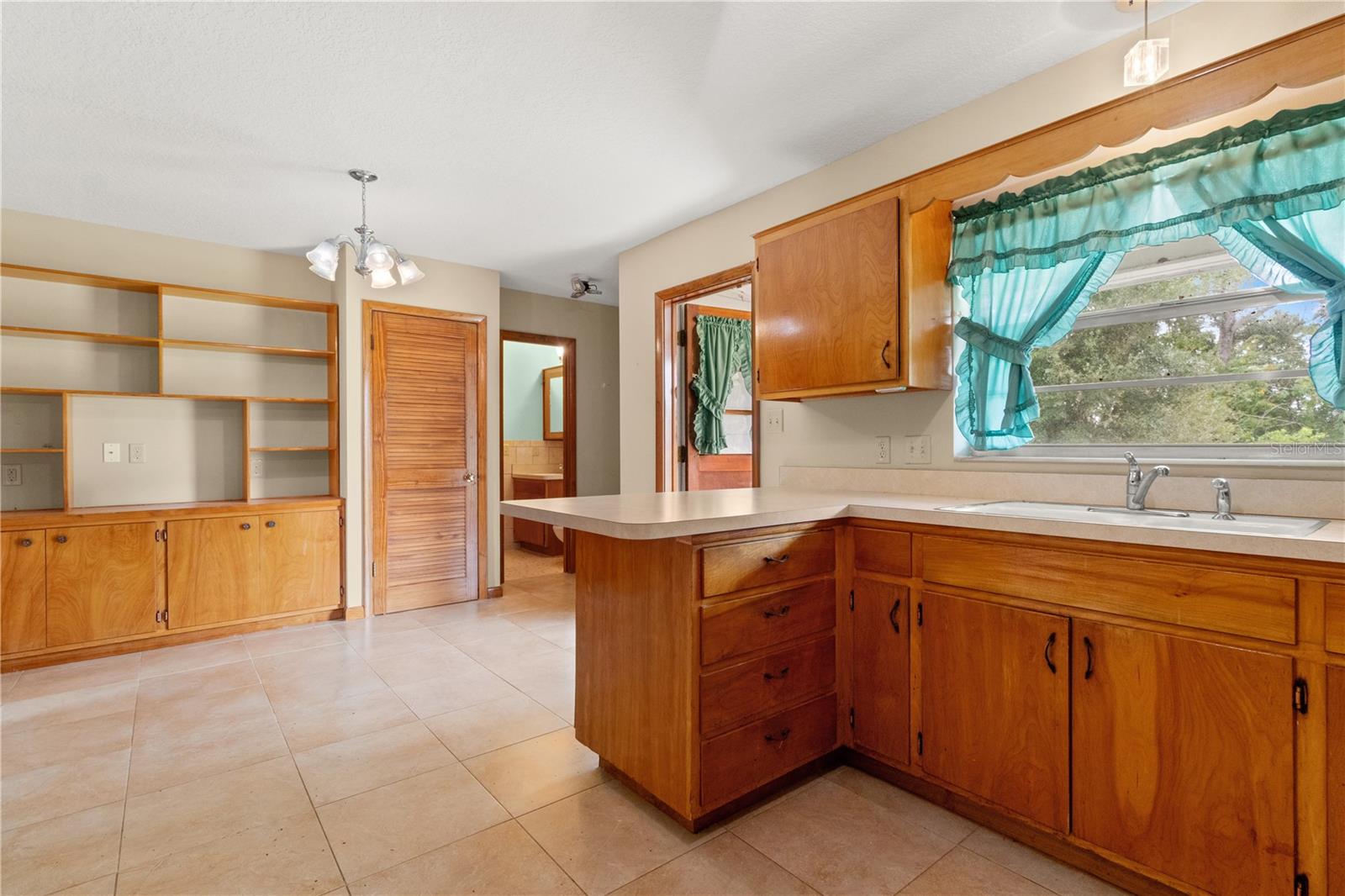 Image 19 of 44 For 5350 125th Street