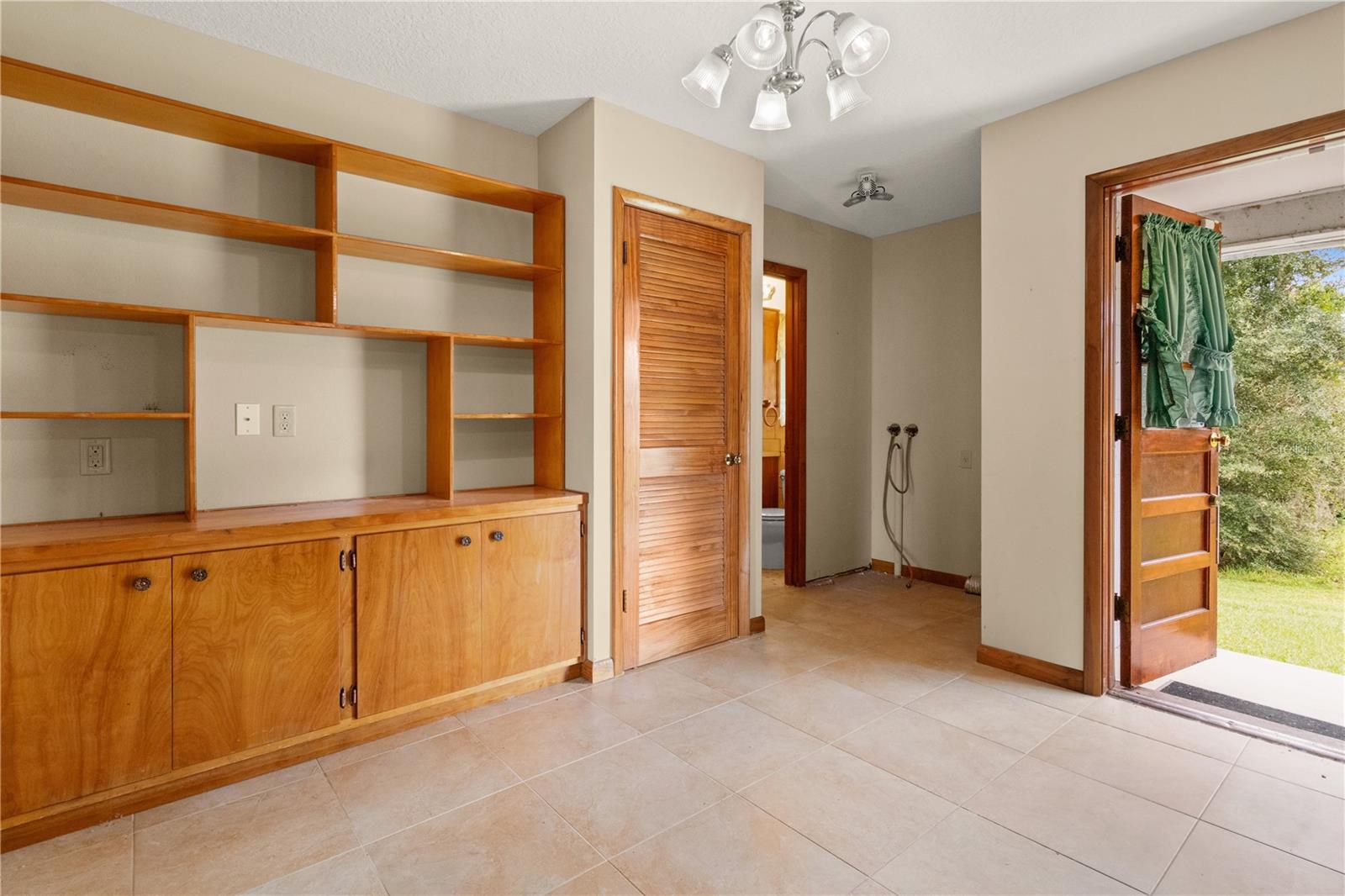 Image 21 of 44 For 5350 125th Street