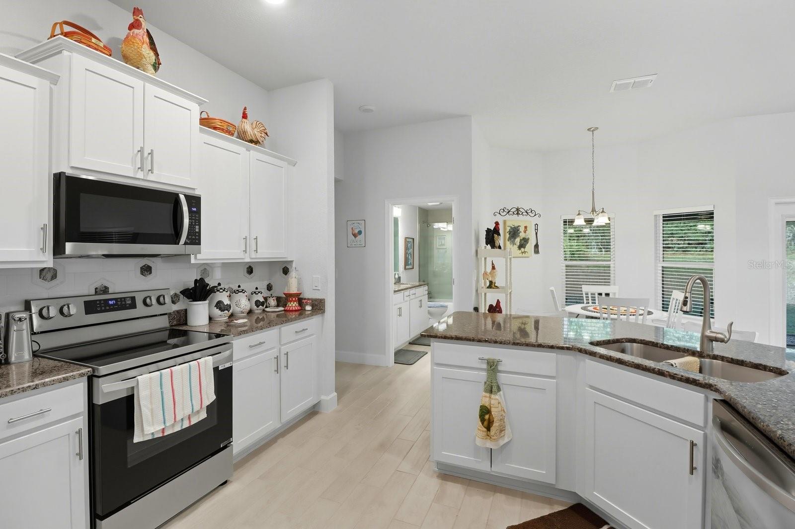 Image 18 of 33 For 6704 179th Court Road