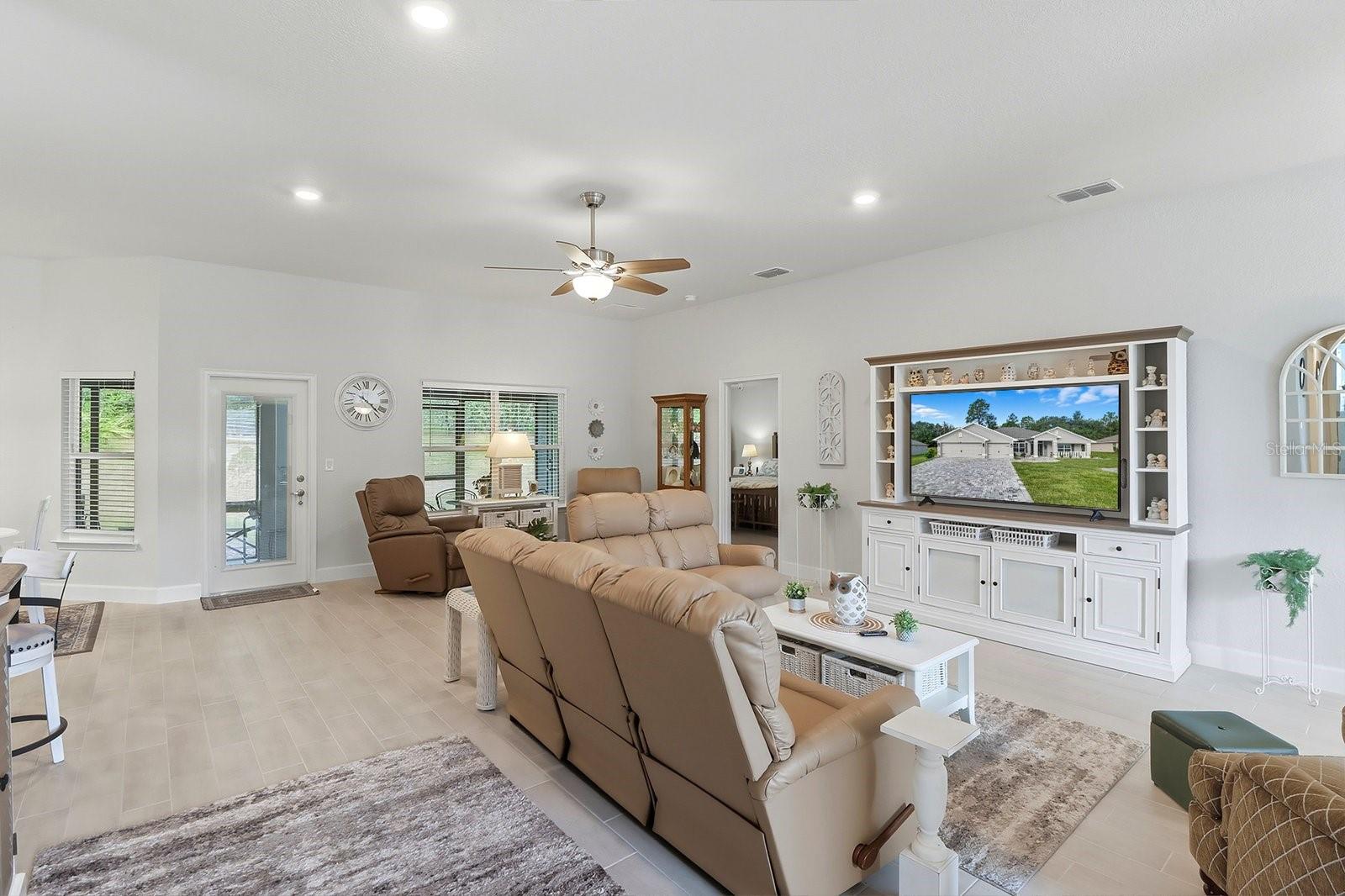 Image 5 of 33 For 6704 179th Court Road