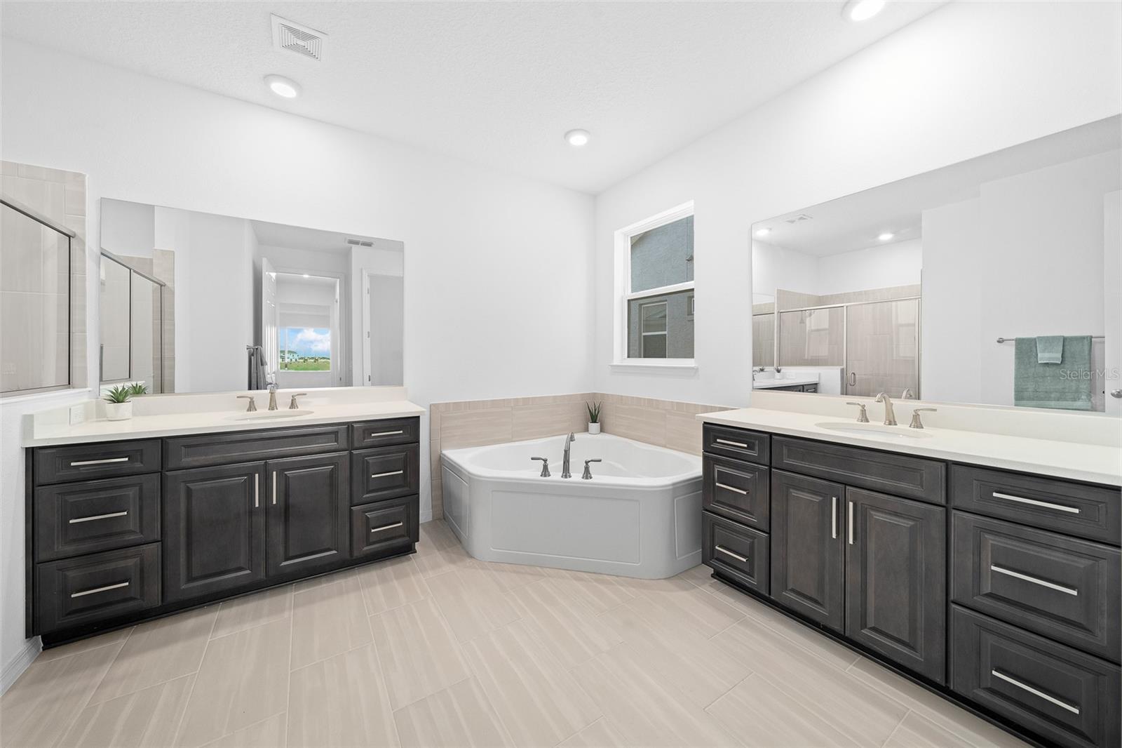 Image 22 of 51 For 6303 75th Court Road