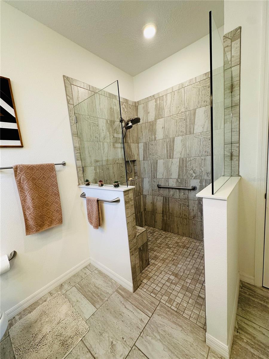 Image 15 of 88 For 9775 92nd Street