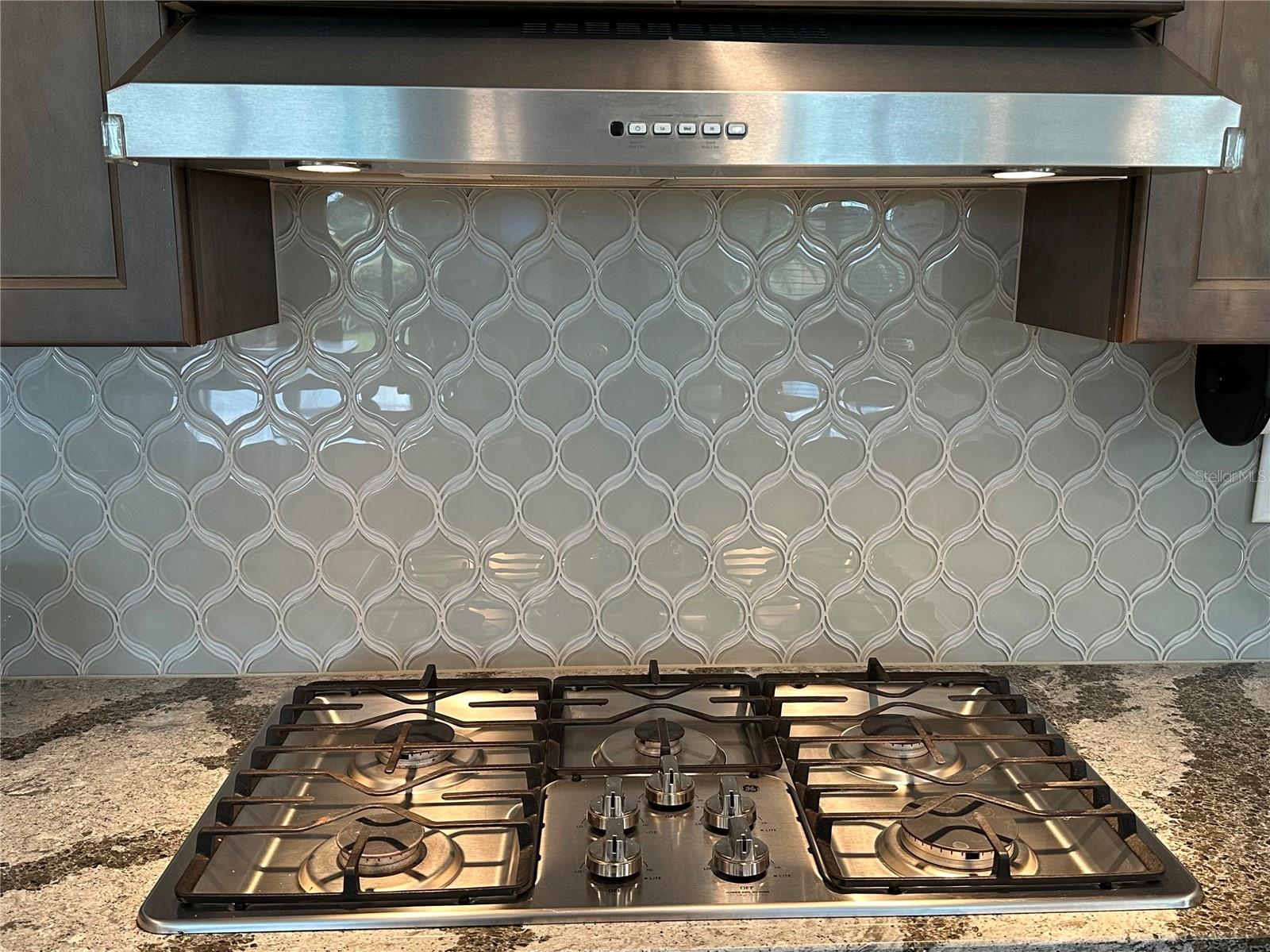 Image 9 of 88 For 9775 92nd Street