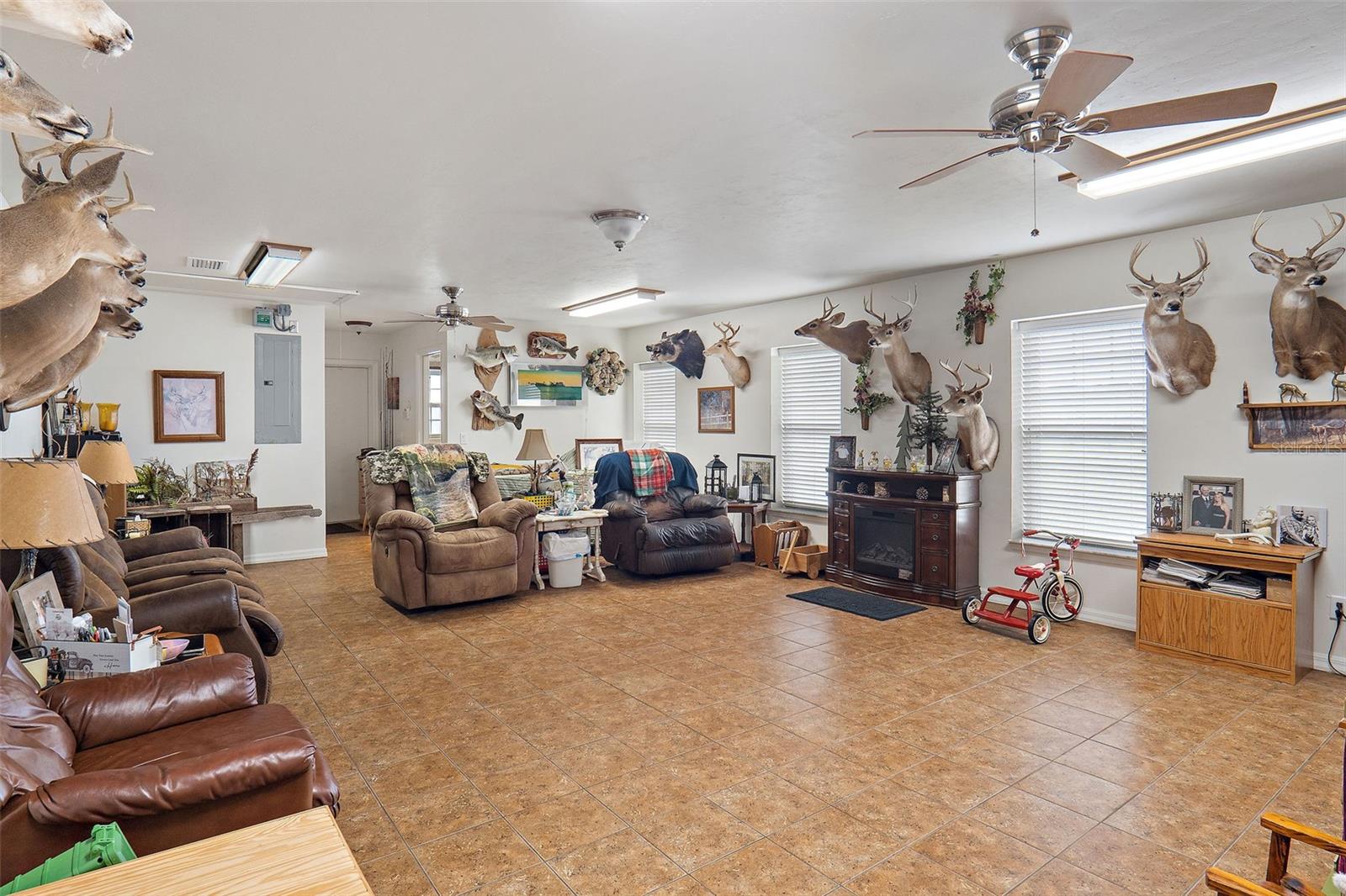 Image 18 of 38 For 19355 25th Place