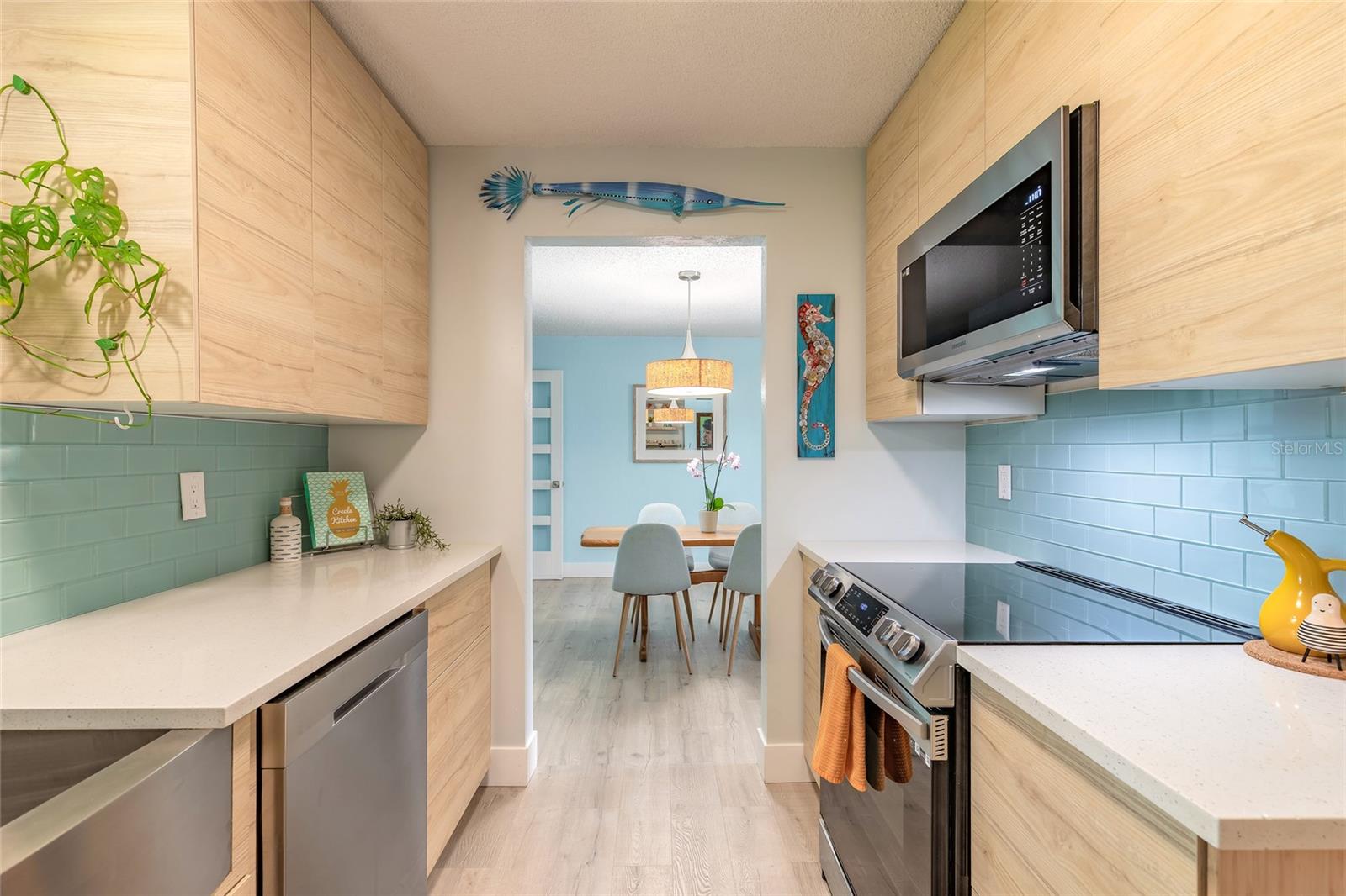 Image 13 of 36 For 6111 Del Mar Drive