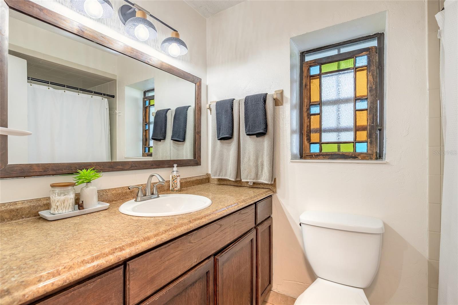 Image 18 of 36 For 6111 Del Mar Drive