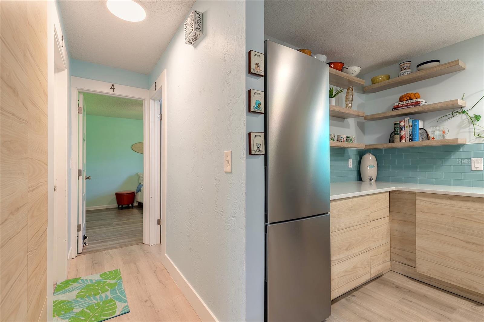 Image 19 of 36 For 6111 Del Mar Drive