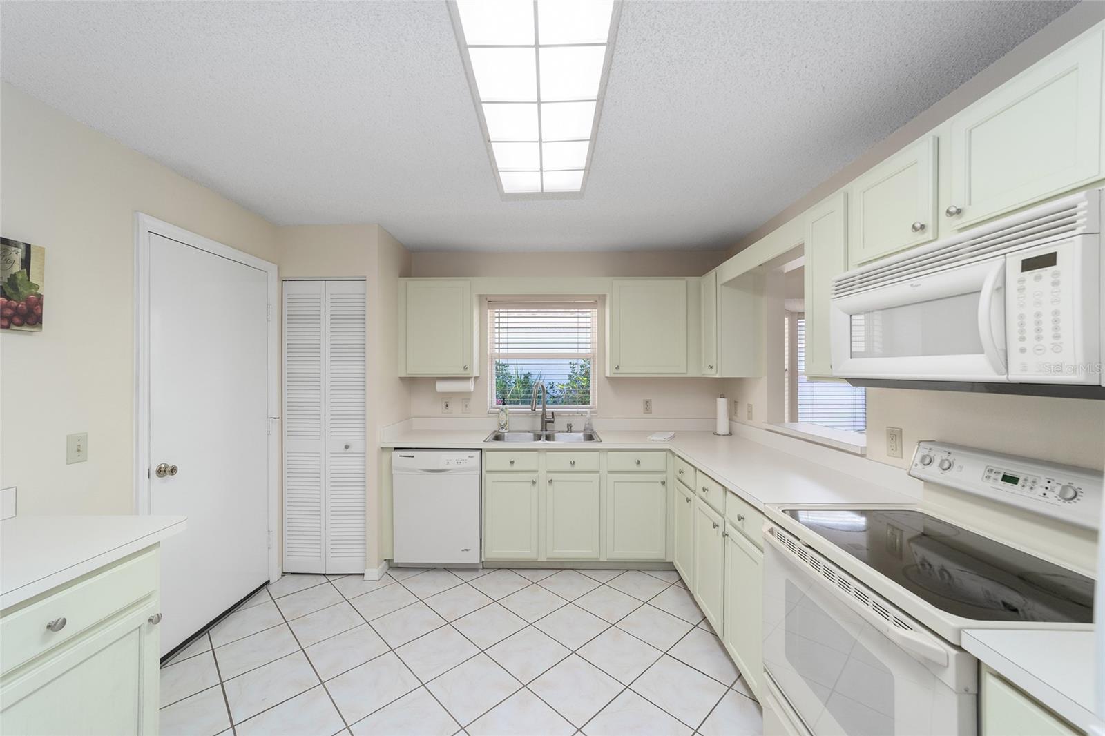 Image 31 of 54 For 9077 91st Circle