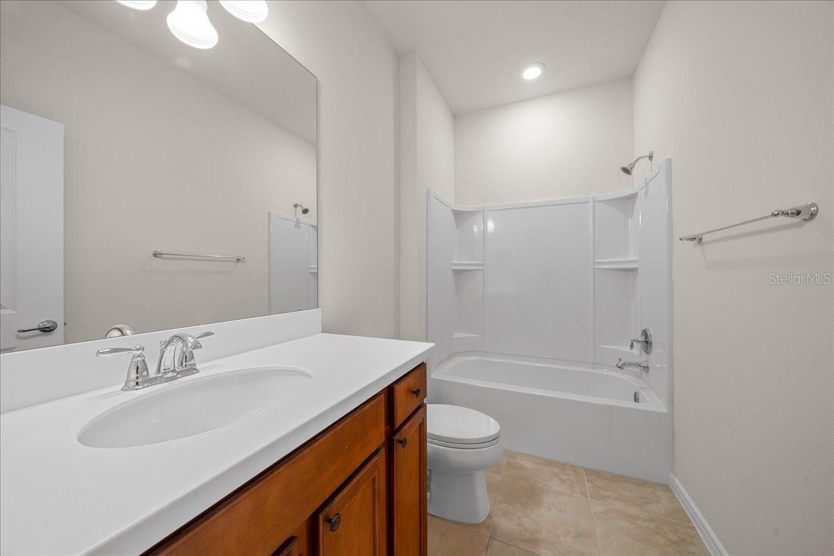 Image 22 of 47 For 6119 93rd Circle