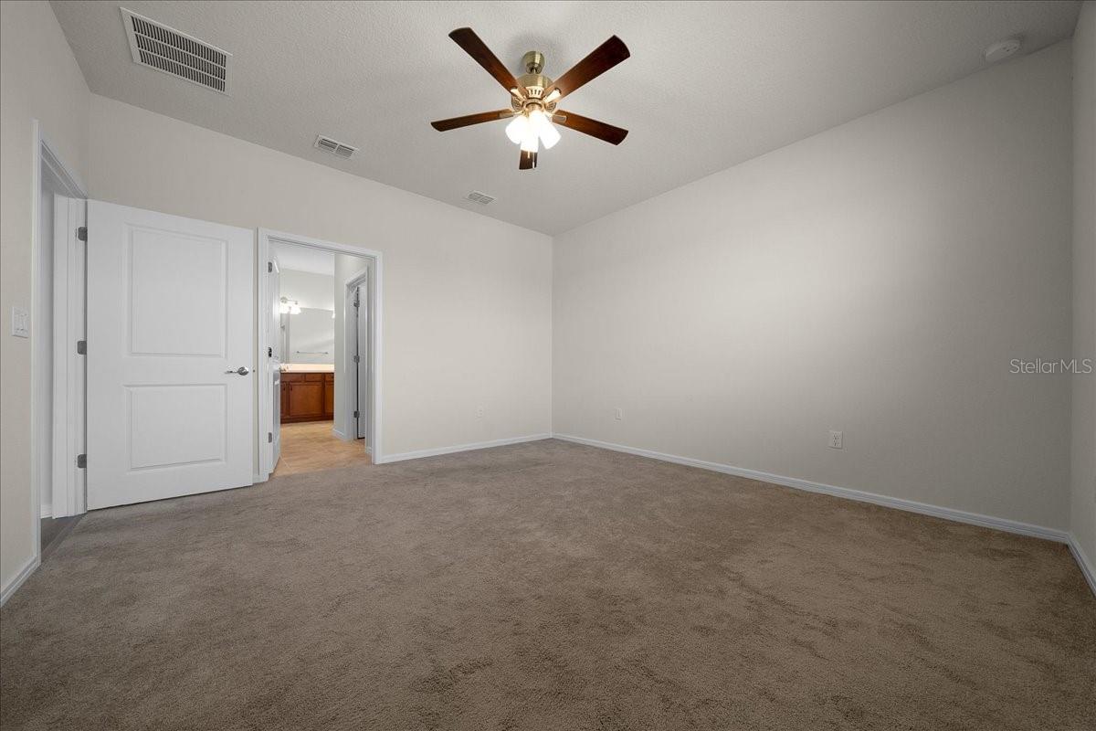 Image 25 of 47 For 6119 93rd Circle