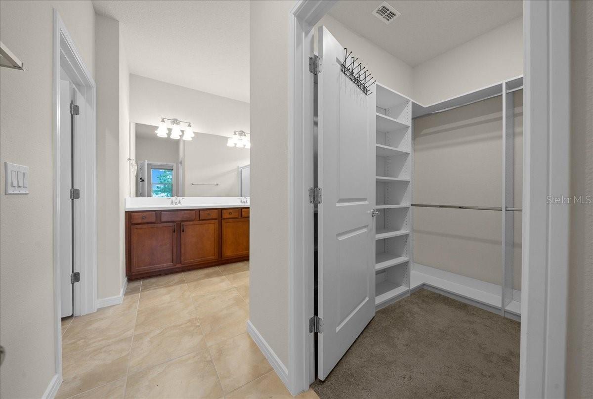 Image 27 of 47 For 6119 93rd Circle