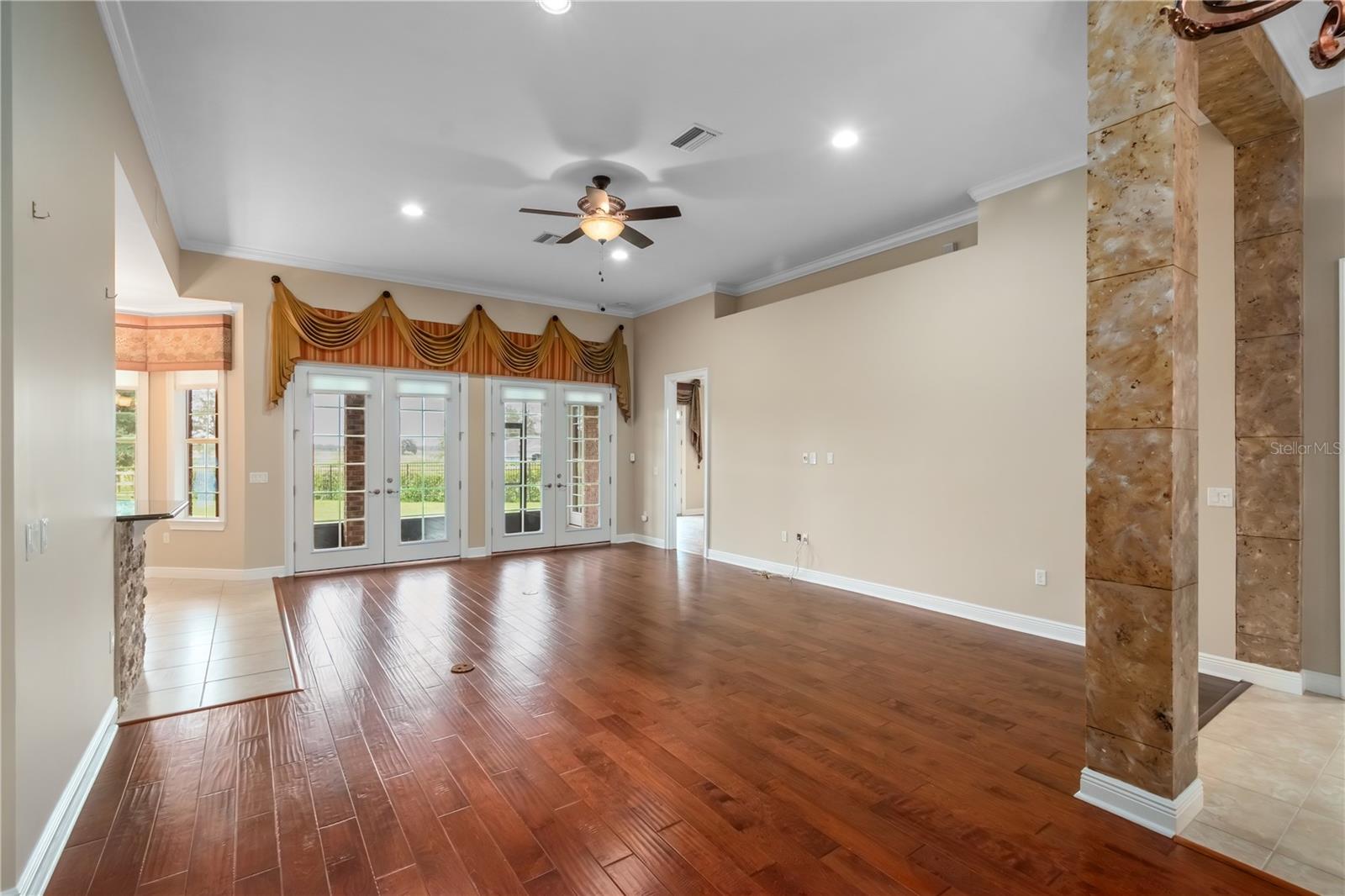 Image 17 of 60 For 4308 63rd Street