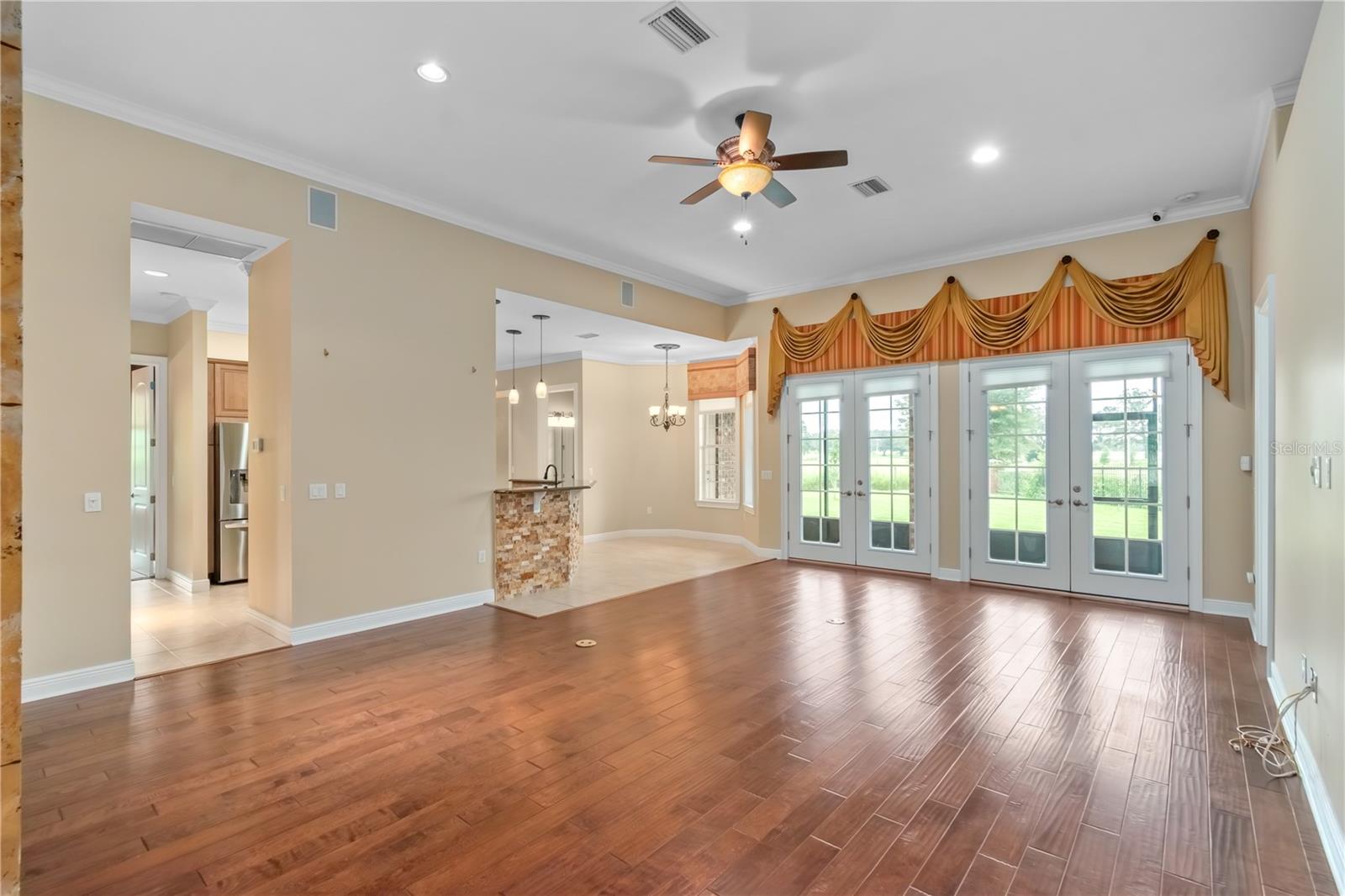 Image 21 of 60 For 4308 63rd Street