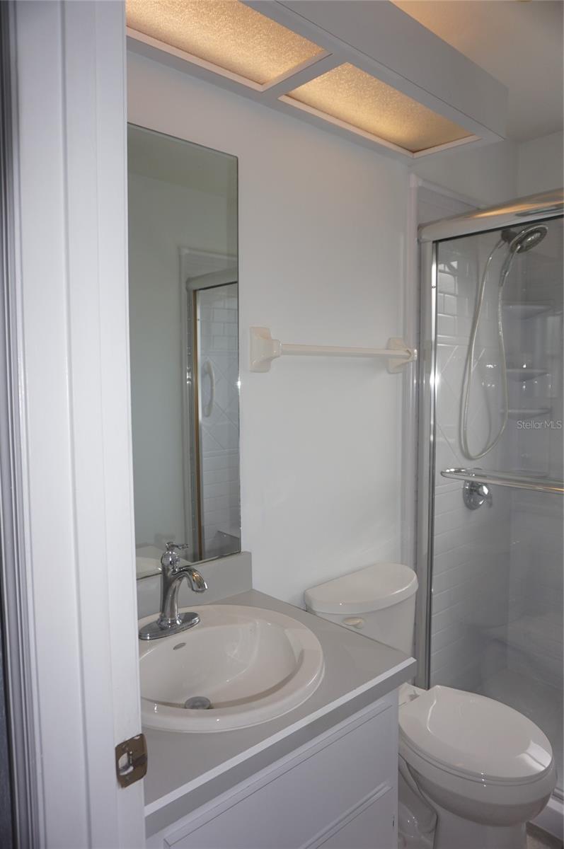 Image 31 of 37 For 7178 113th Loop