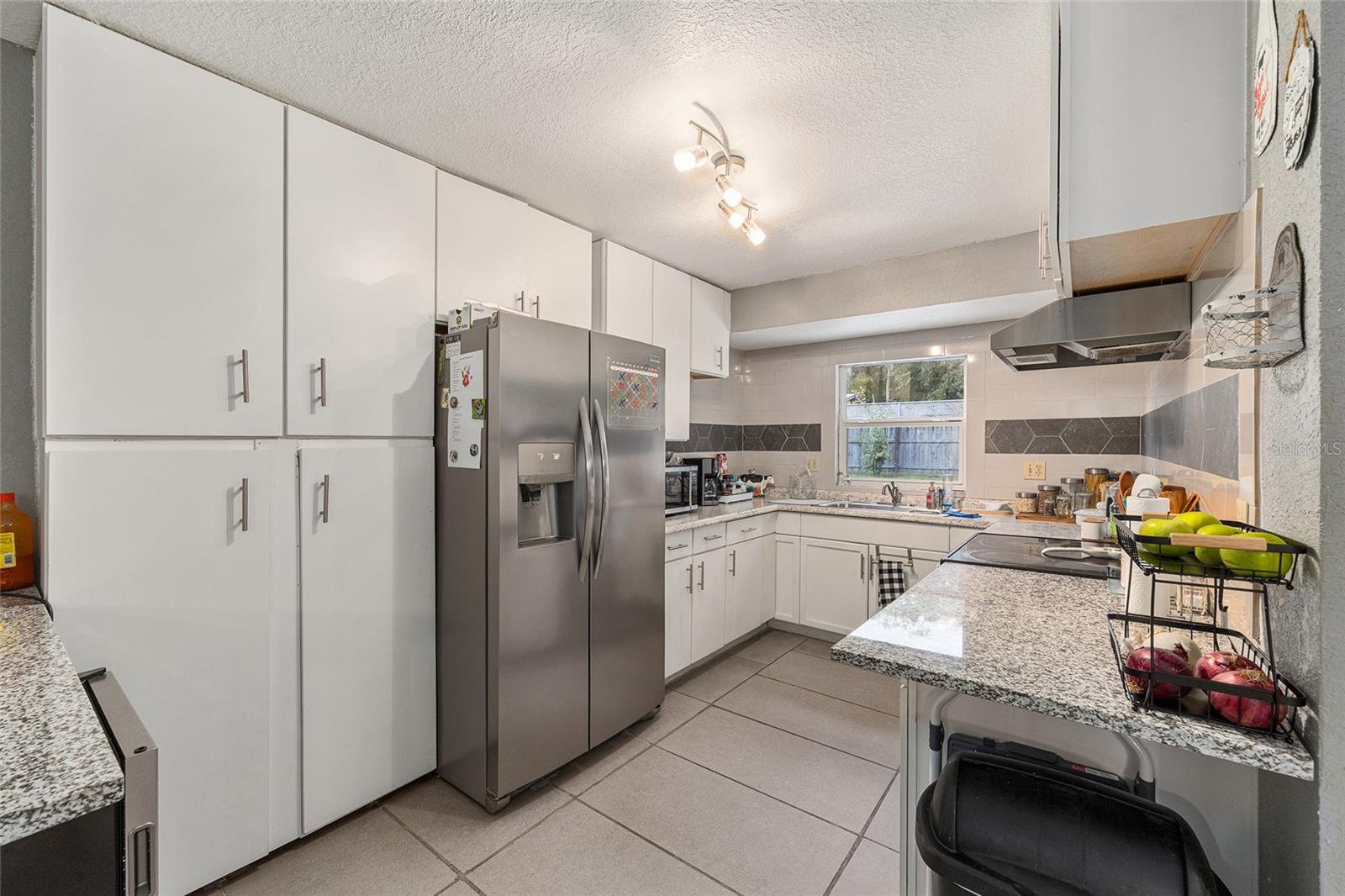 Image 16 of 51 For 12025 103rd Lane